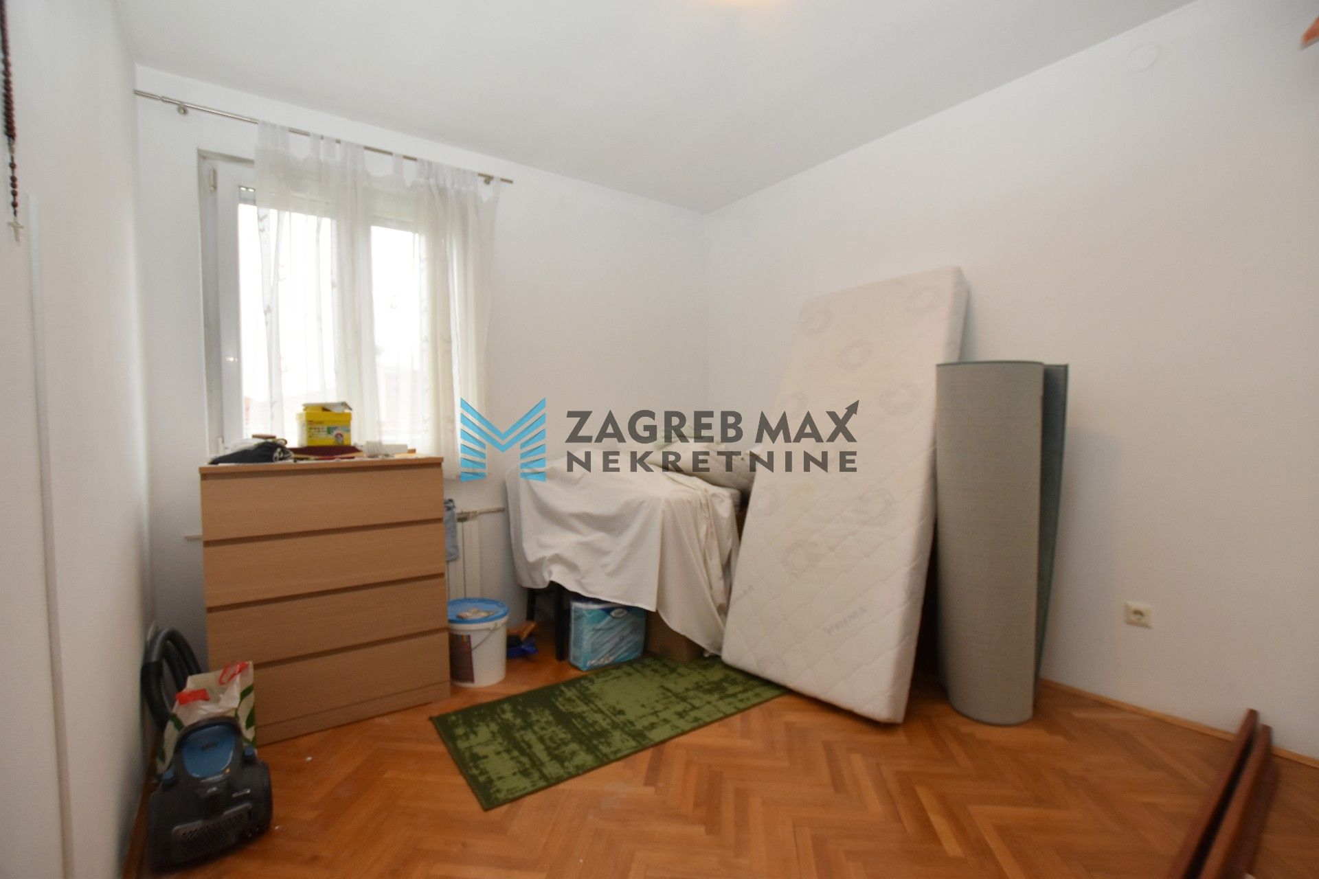 Zagreb - MALEŠNICA Ugodan 2soban stan 38 m2 + parking, 1. kat, balkon, spremište