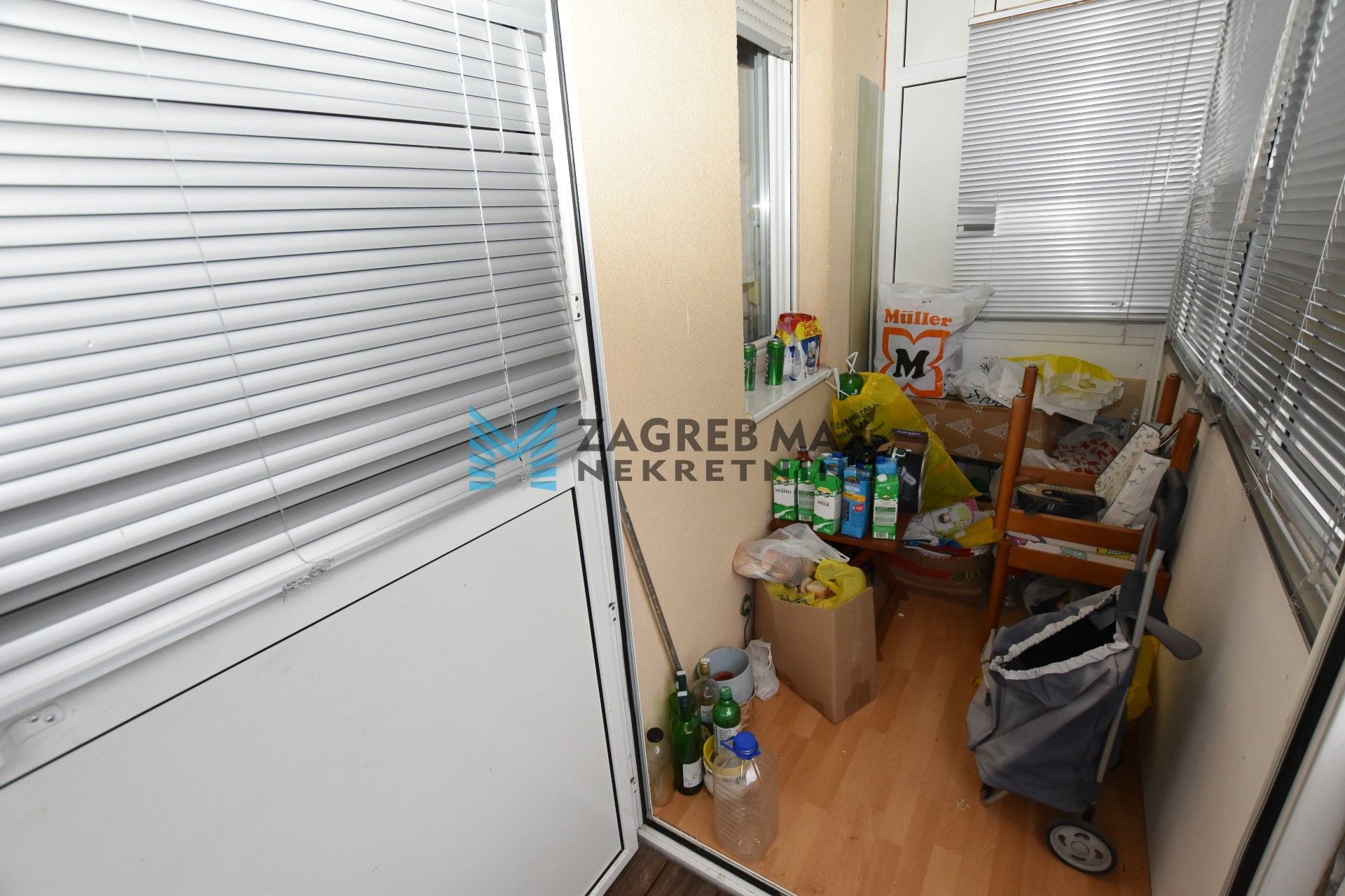Zagreb - MALEŠNICA Ugodan 2soban stan 38 m2 + parking, 1. kat, balkon, spremište