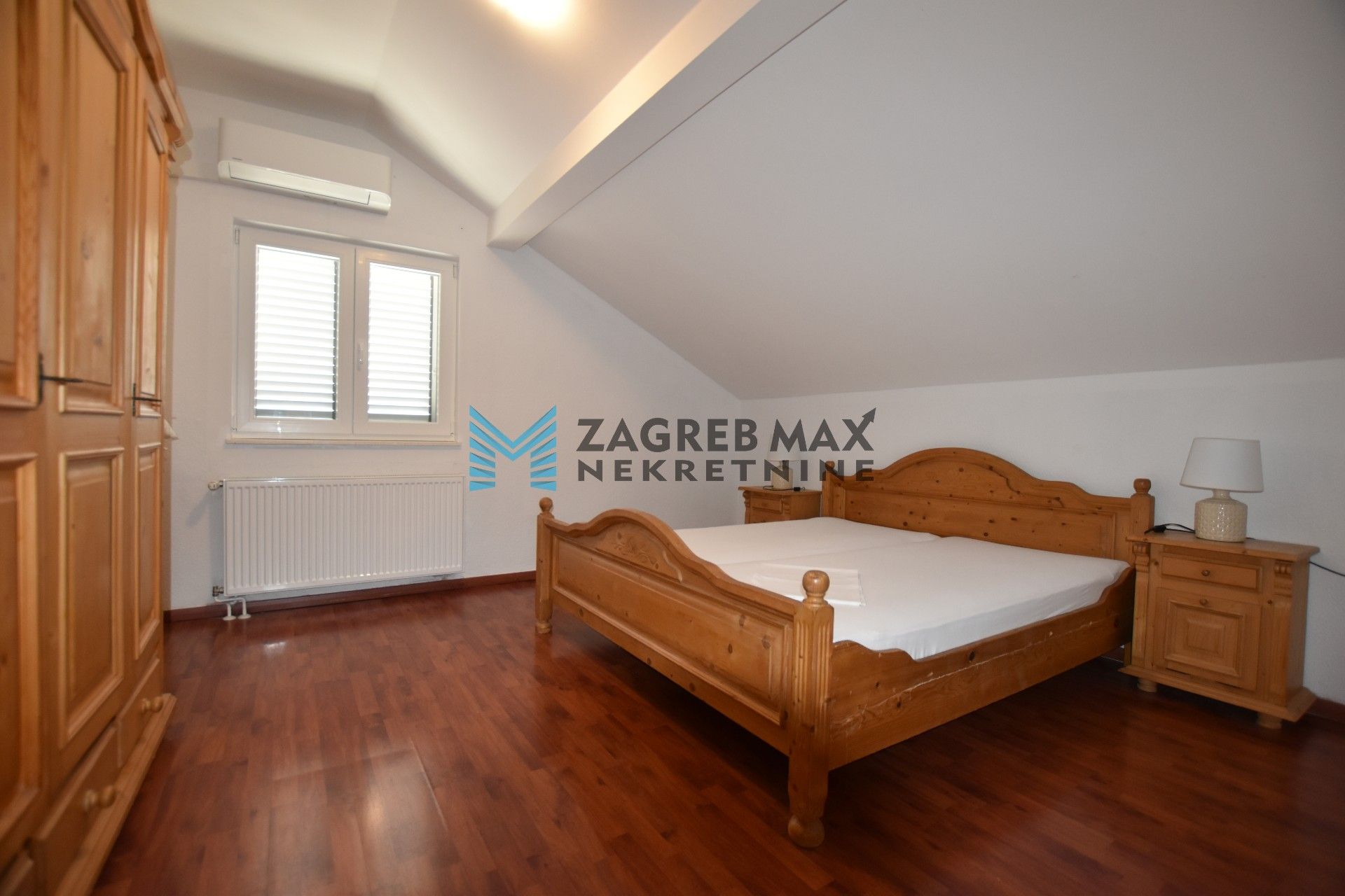 Zagreb - BRODARICA Moderna vila 400 m2, 6 apartmana, zemljište 1191 m2, parking