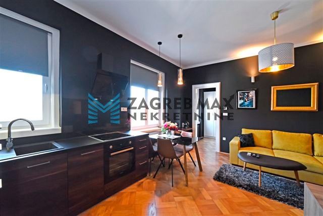 Zagreb - ILICA Strogi centar, luksuzan 2soban stan 52 m2, 4. kat, mirna lokacija, lift, BEZ PROVIZIJE