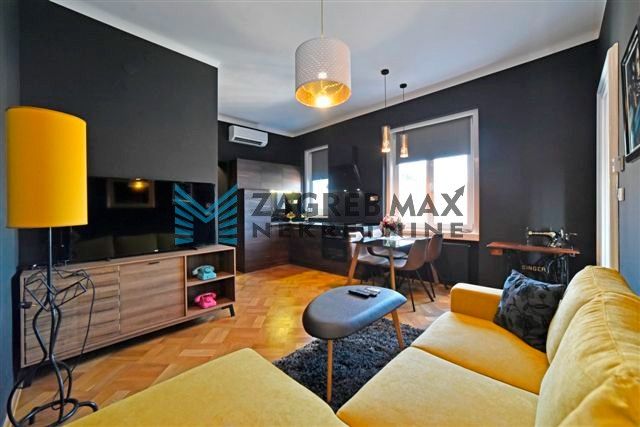 Zagreb - ILICA Strogi centar, luksuzan 2soban stan 52 m2, 4. kat, mirna lokacija, lift, BEZ PROVIZIJE