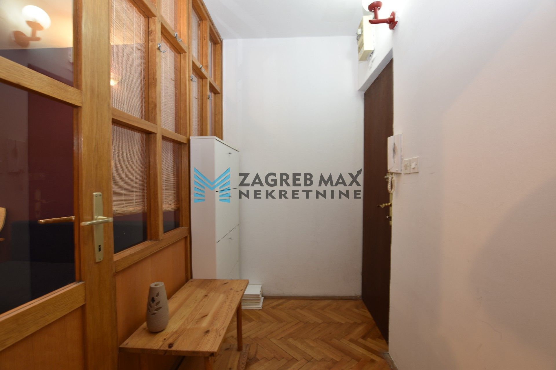 Zagreb - SREDNJACI Ugodan 2soban stan 36 m2, 1. kat, mirno okruženje, balkon