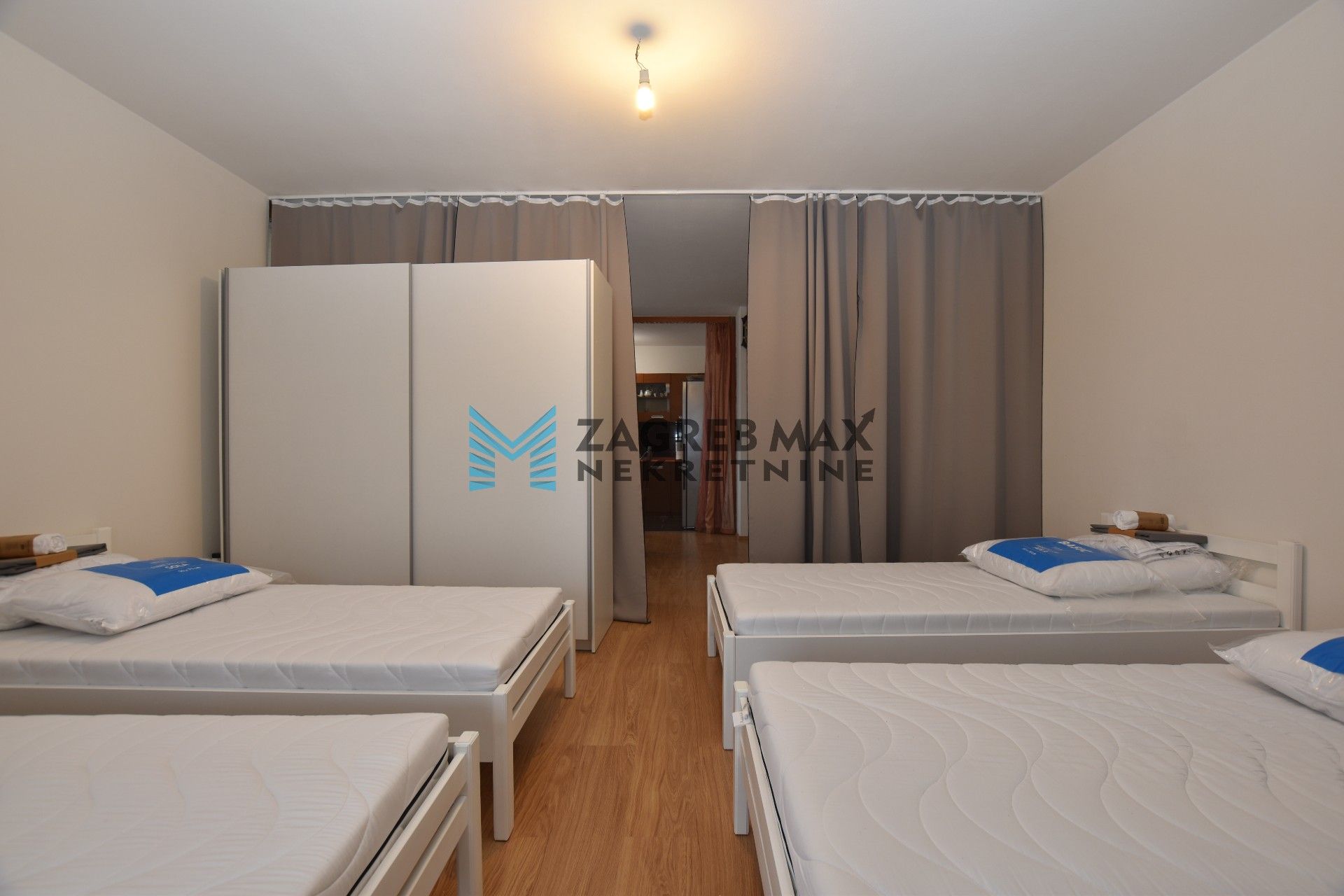 Zagreb - NAJAM - RUGVICA Ugodan 4soban stan 110 m2 za 11 radnika, mirno okruženje, novogradnja, terasa,