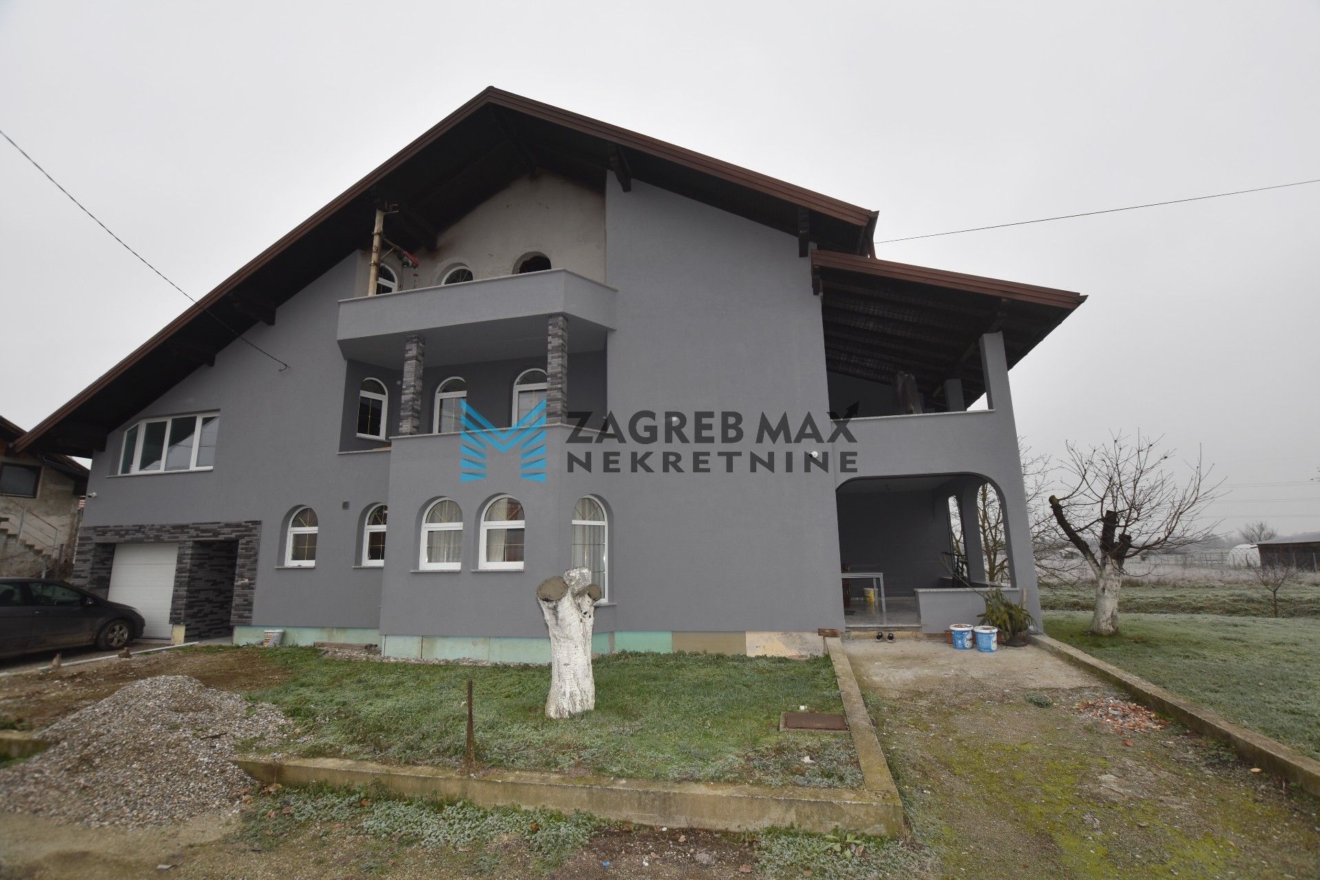 Zagreb - NAJAM - RUGVICA Ugodan 4soban stan 110 m2 za 11 radnika, mirno okruženje, novogradnja, terasa,