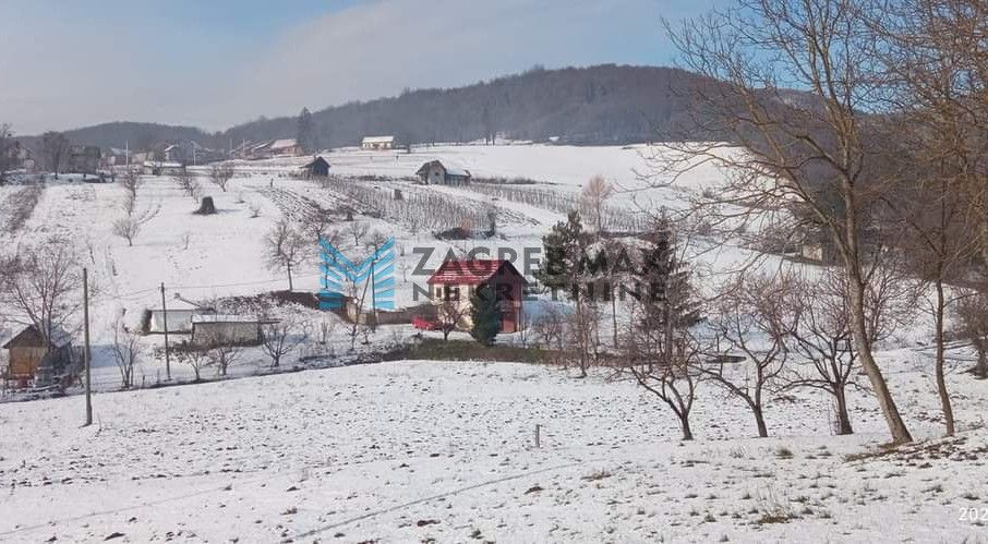 Zagreb - BUDINŠČINA Obiteljska kuća 100 m2, okućnica 6090 m2 sve građevinsko, mirno okruženje, BEZ PROVIZIJE