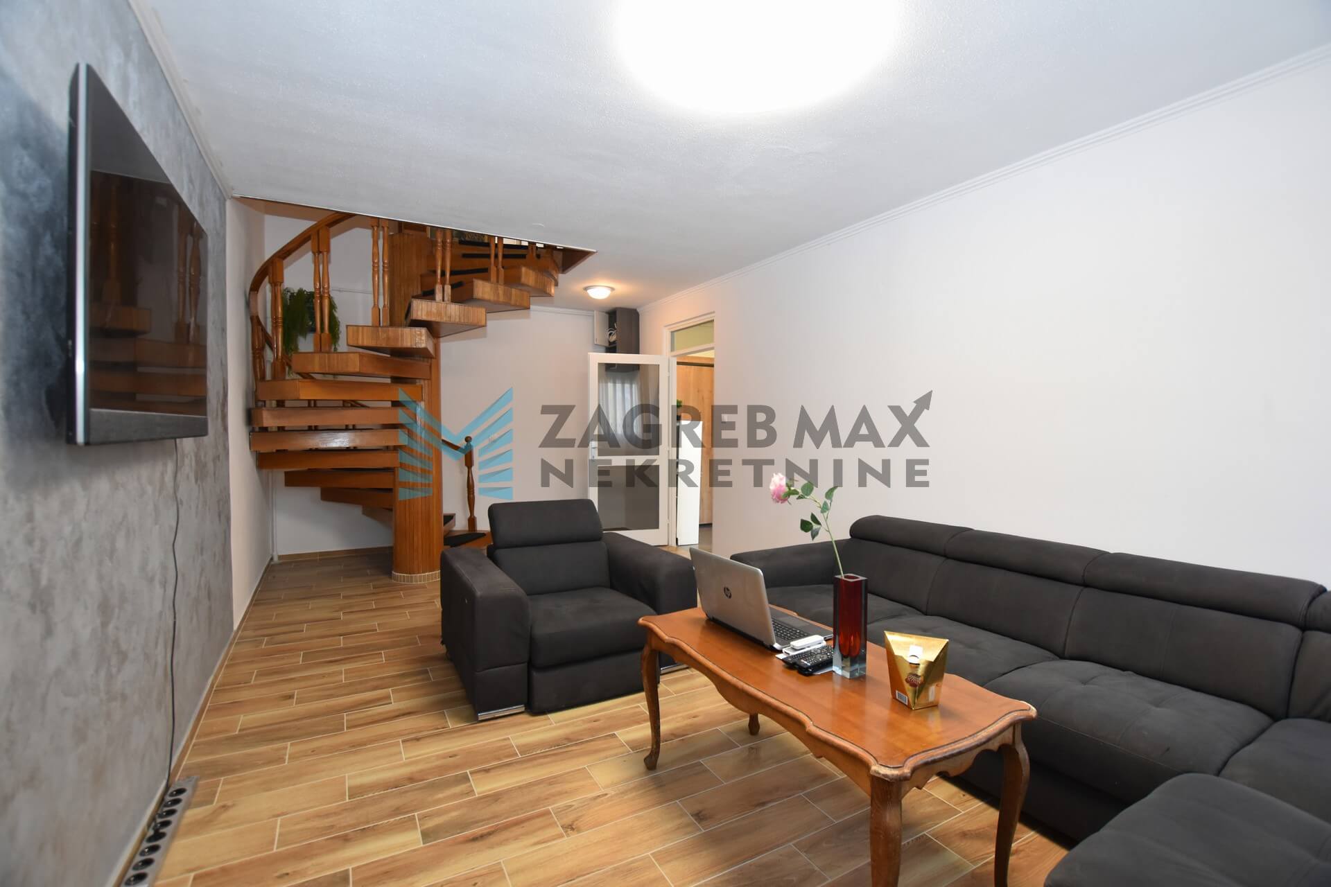 Zagreb - Siget - moderan dvoetažan stan