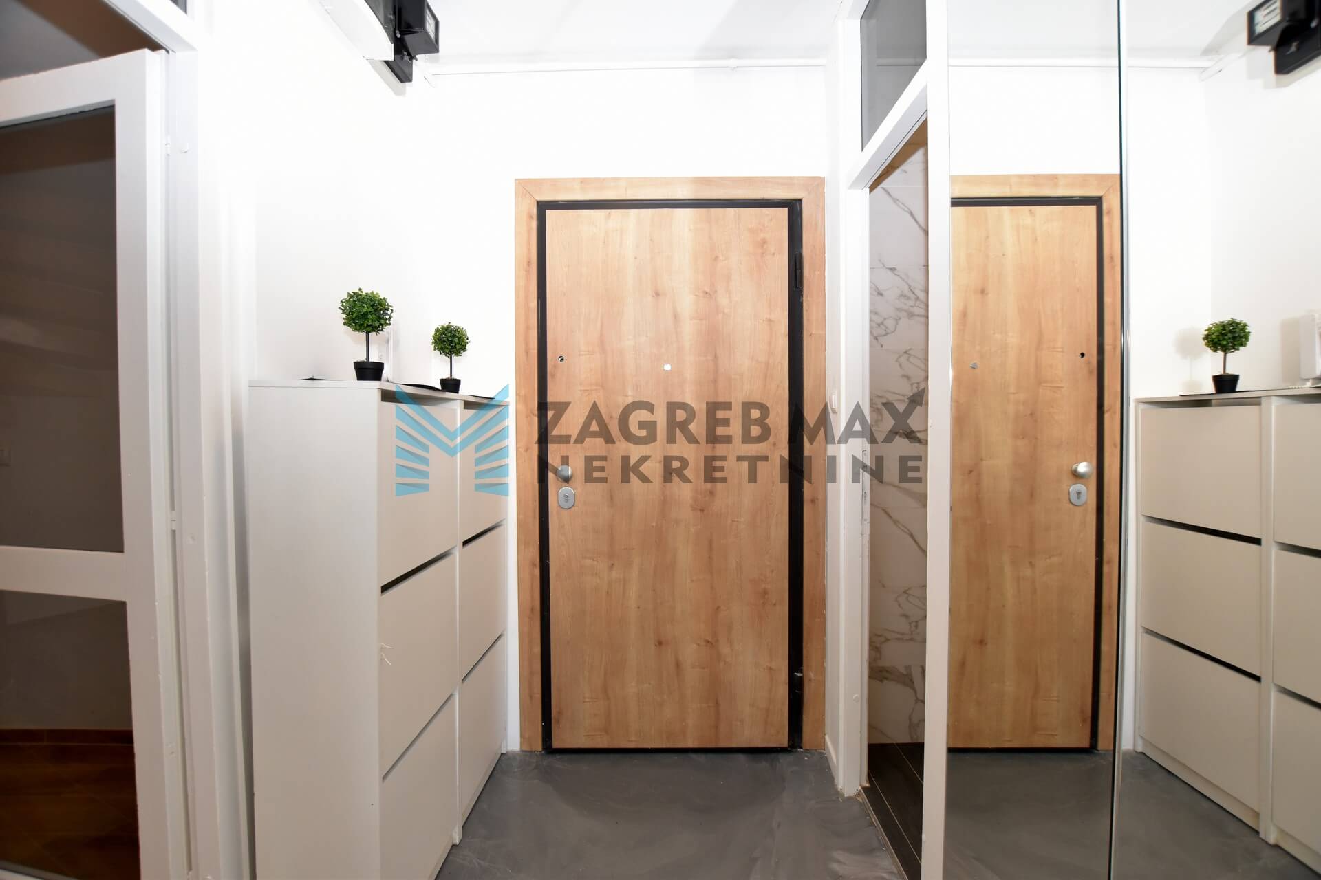 Zagreb - Siget - moderan dvoetažan stan