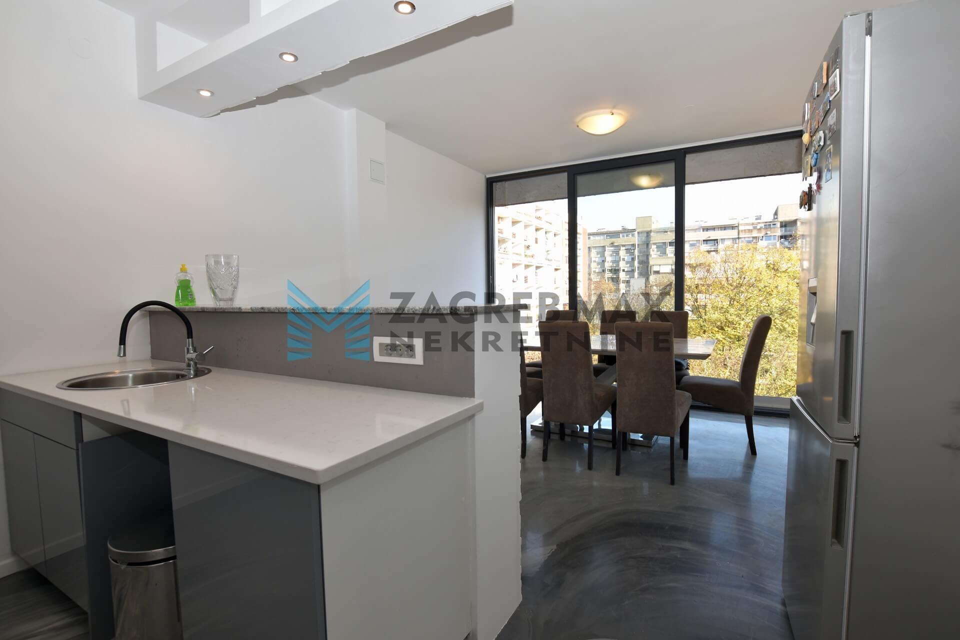 Zagreb - Siget - moderan dvoetažan stan