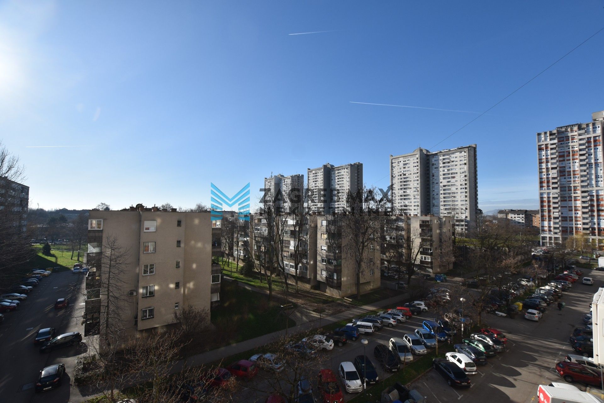 Zagreb - SREDNJACI Prostran 3soban stan 76 m2, 4. kat, lift, odlična lokacija, 2 loggie, spremište