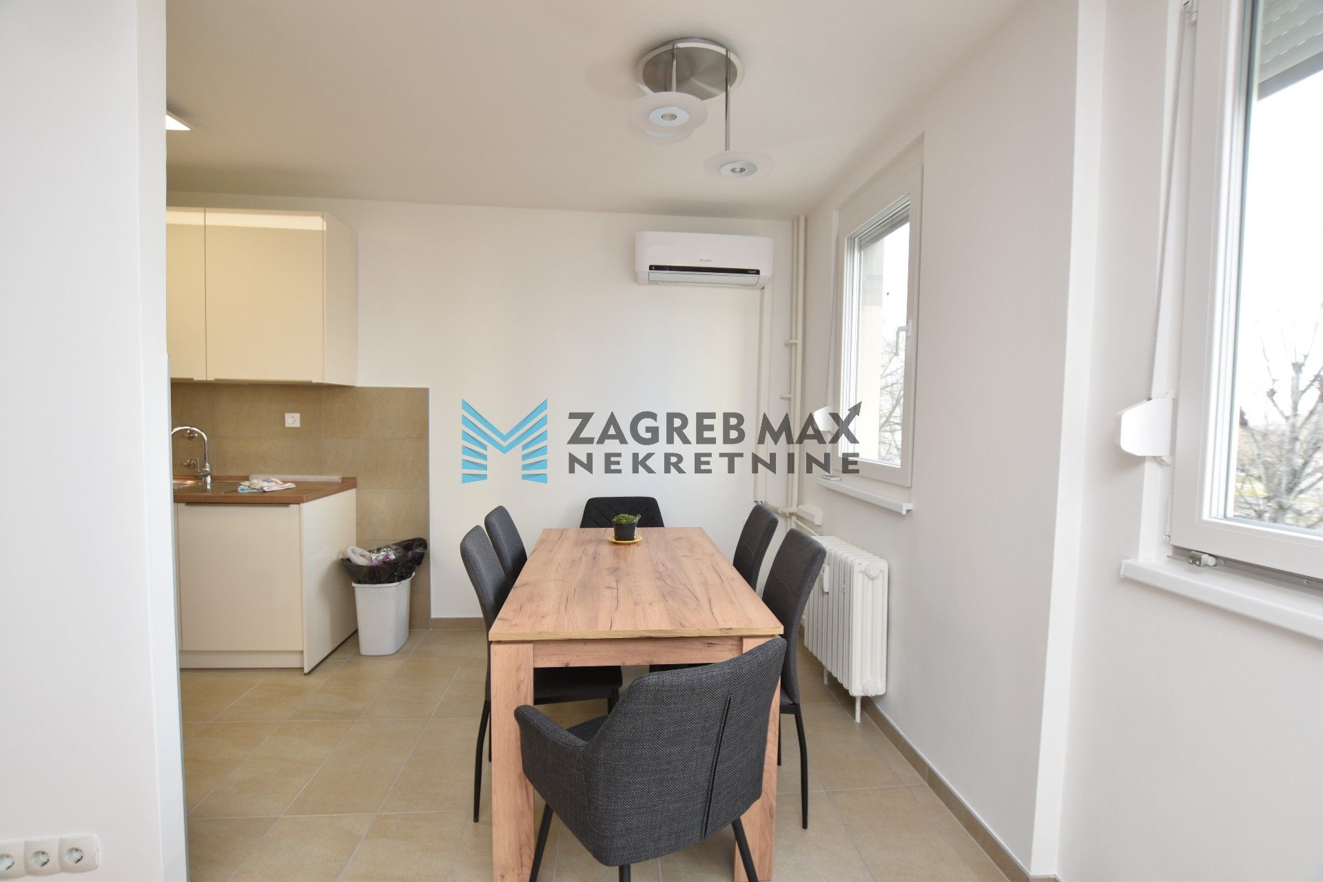 Zagreb - SOPOT Moderan novouređen 2soban stan 60 m2, 3. kat, lift, mirno okruženje, spremište