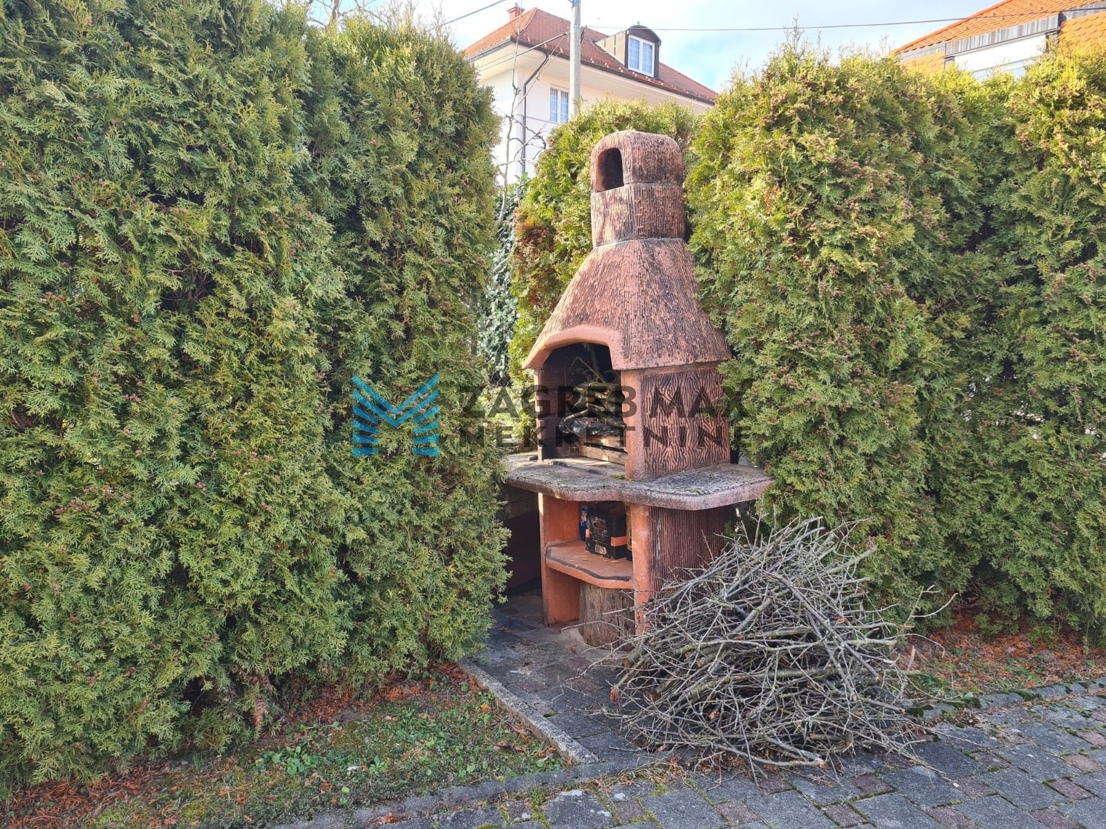 Zagreb - NAJAM MAKSIMIR Gornji Bukovac, prostran 4soban stan 100 m2, 2x parkinga, prizemlje, mirno okruženje