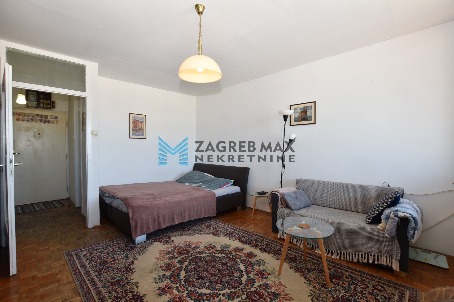 Zagreb - TREŠNJEVKA Ozaljska ulica, funkcionalan 1soban stan 37m2, top lokacija, spremište,