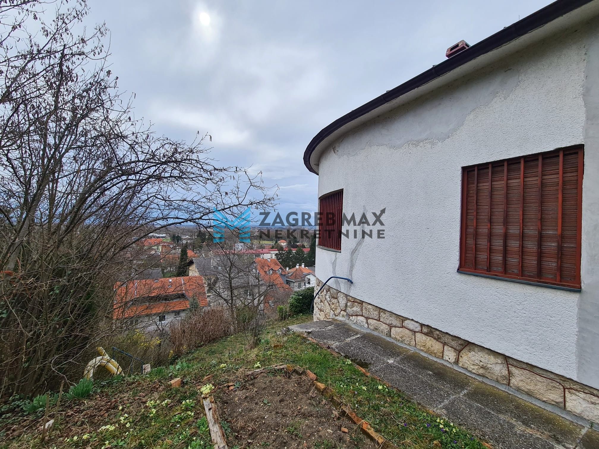 Zagreb - PODSUSED Obiteljska kuća od 75 m2, zemljište 900 m2, mirno okruženje