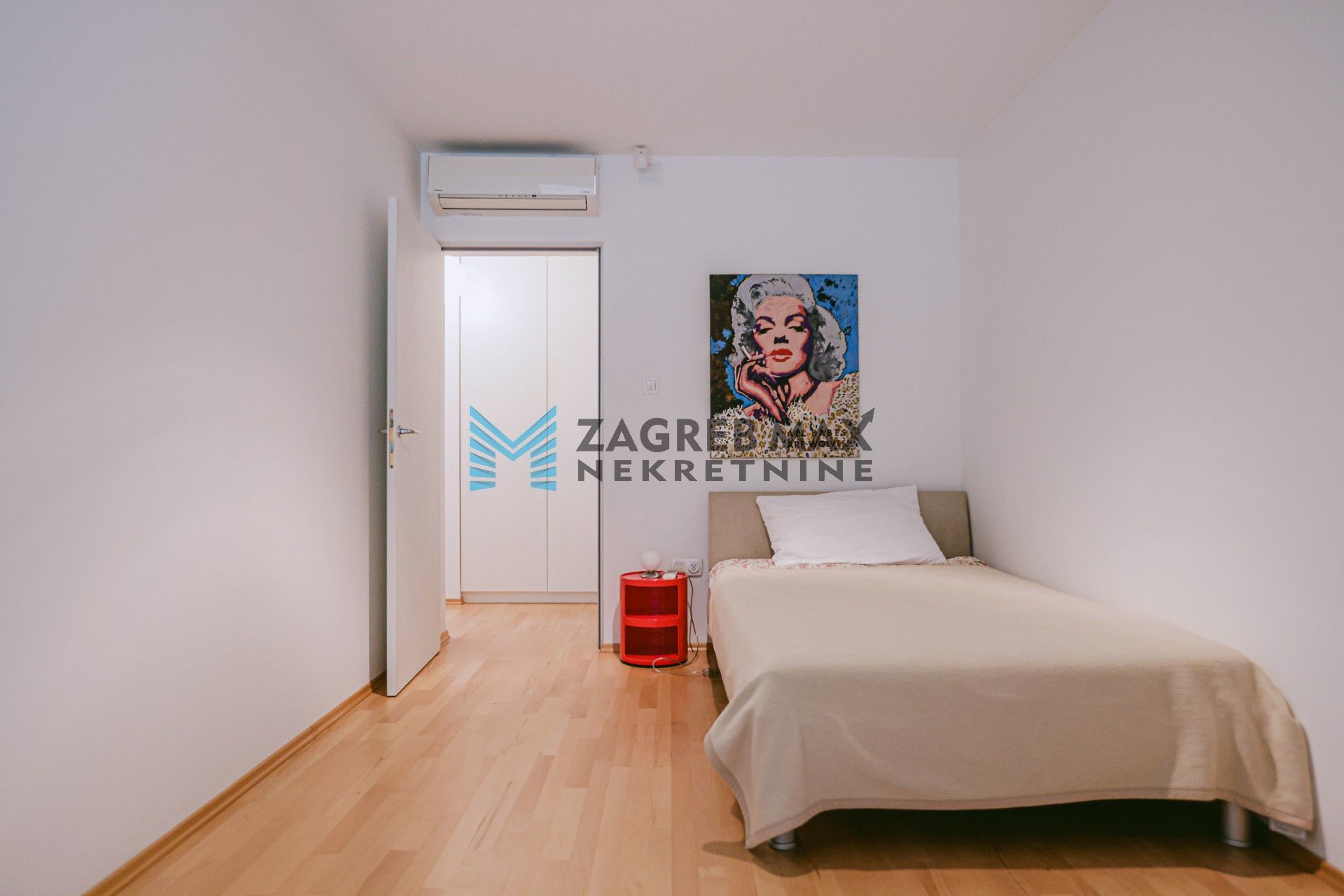 Zagreb - FOLNEGOVIĆEVO NASELJE Ekskluzivna obiteljska kuća od 171 m2, dvorište, parking, mirno okruženje