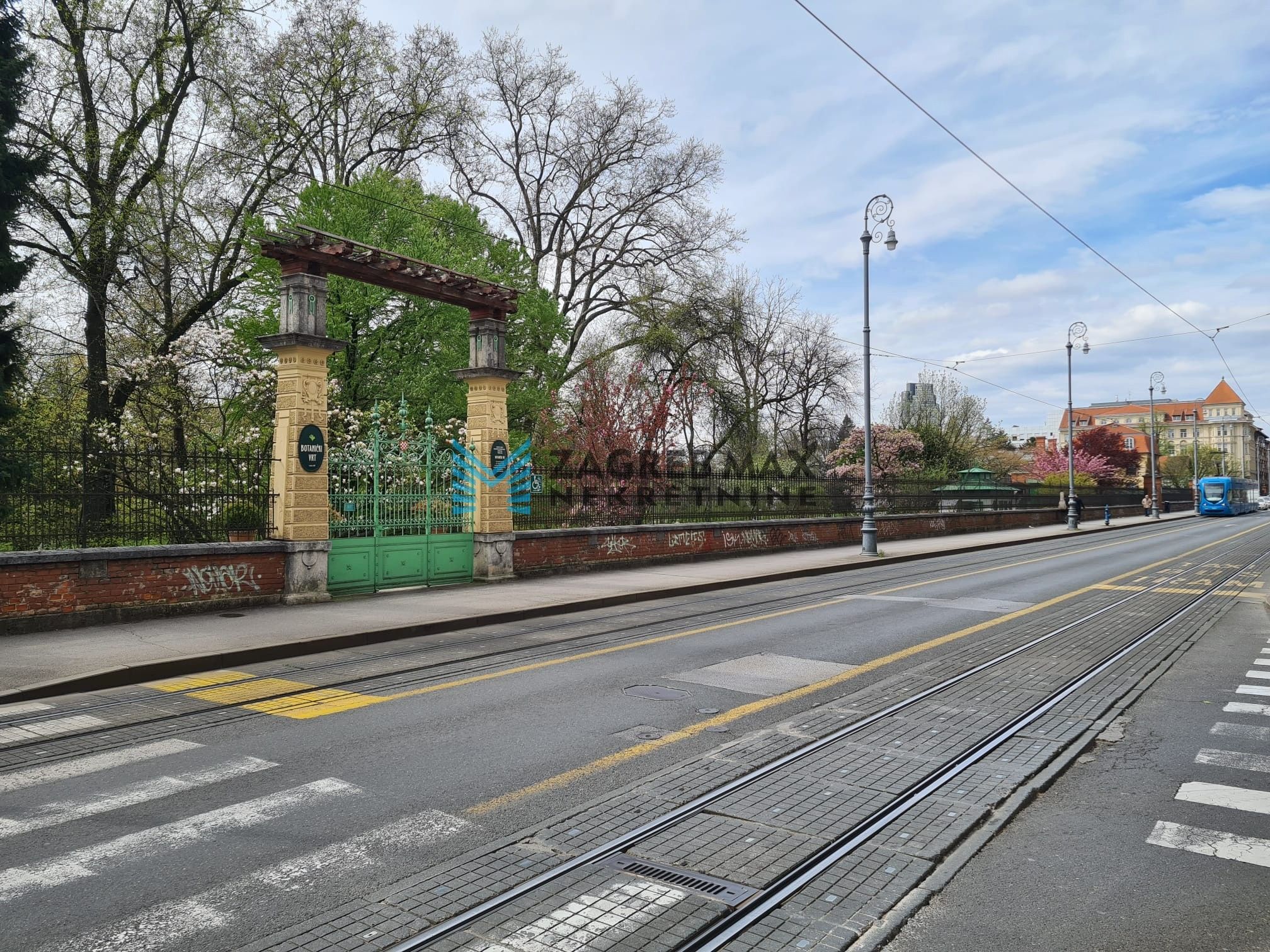 Zagreb - DONJI GRAD Gundulićeva ulica, funkcionalan 2soban stan 54 m2, suteren, odlična lokacija