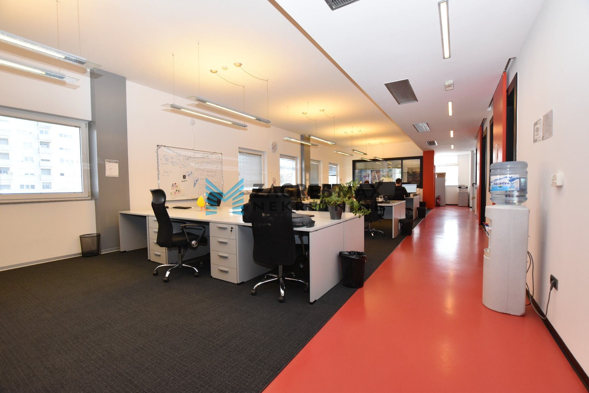 Zagreb - LANIŠTE Moderan uredski prostor od 330 m2, parking 13x, odlična lokacija, BEZ PROVIZIJE