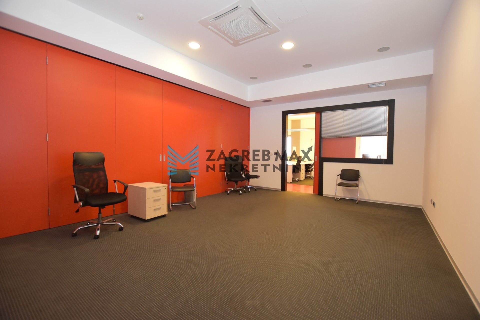 Zagreb - LANIŠTE Moderan uredski prostor od 330 m2, parking 13x, odlična lokacija, BEZ PROVIZIJE