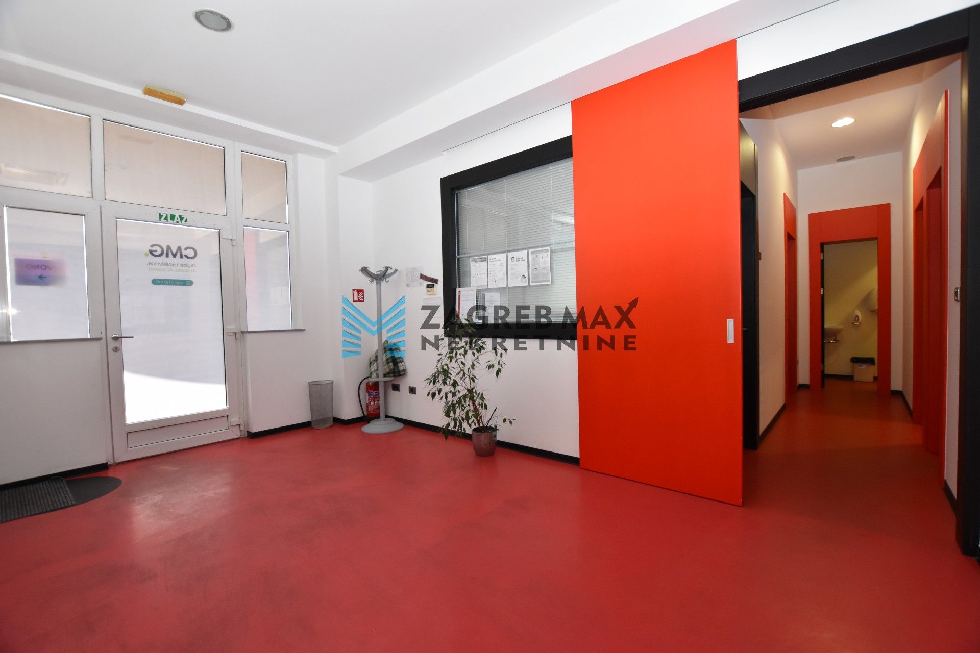Zagreb - LANIŠTE Moderan uredski prostor od 330 m2, parking 13x, odlična lokacija, BEZ PROVIZIJE