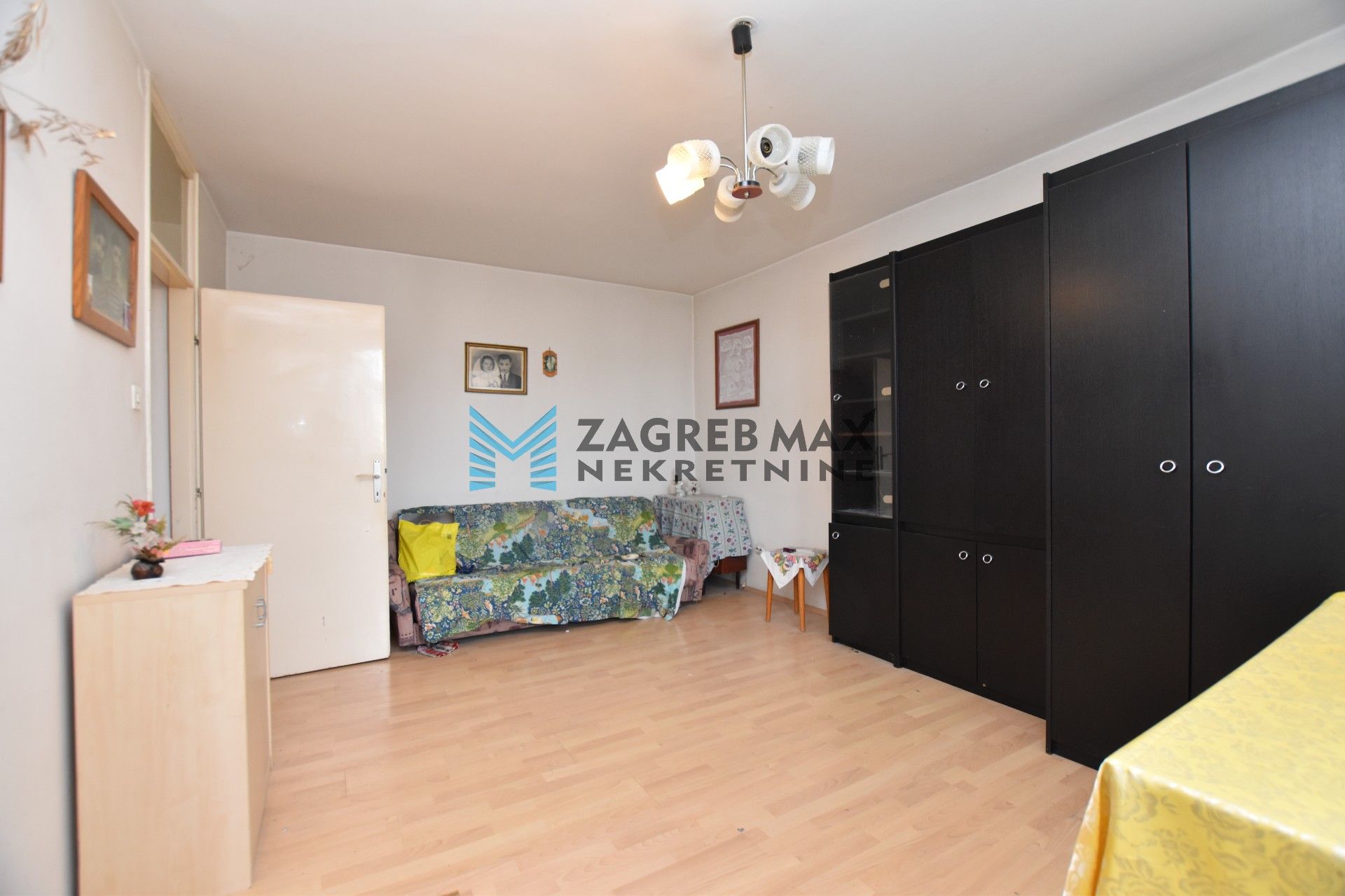 Zagreb - PREČKO Komforan 2-soban stan od 57 m2, 8. kat, loggia, odlična lokacija