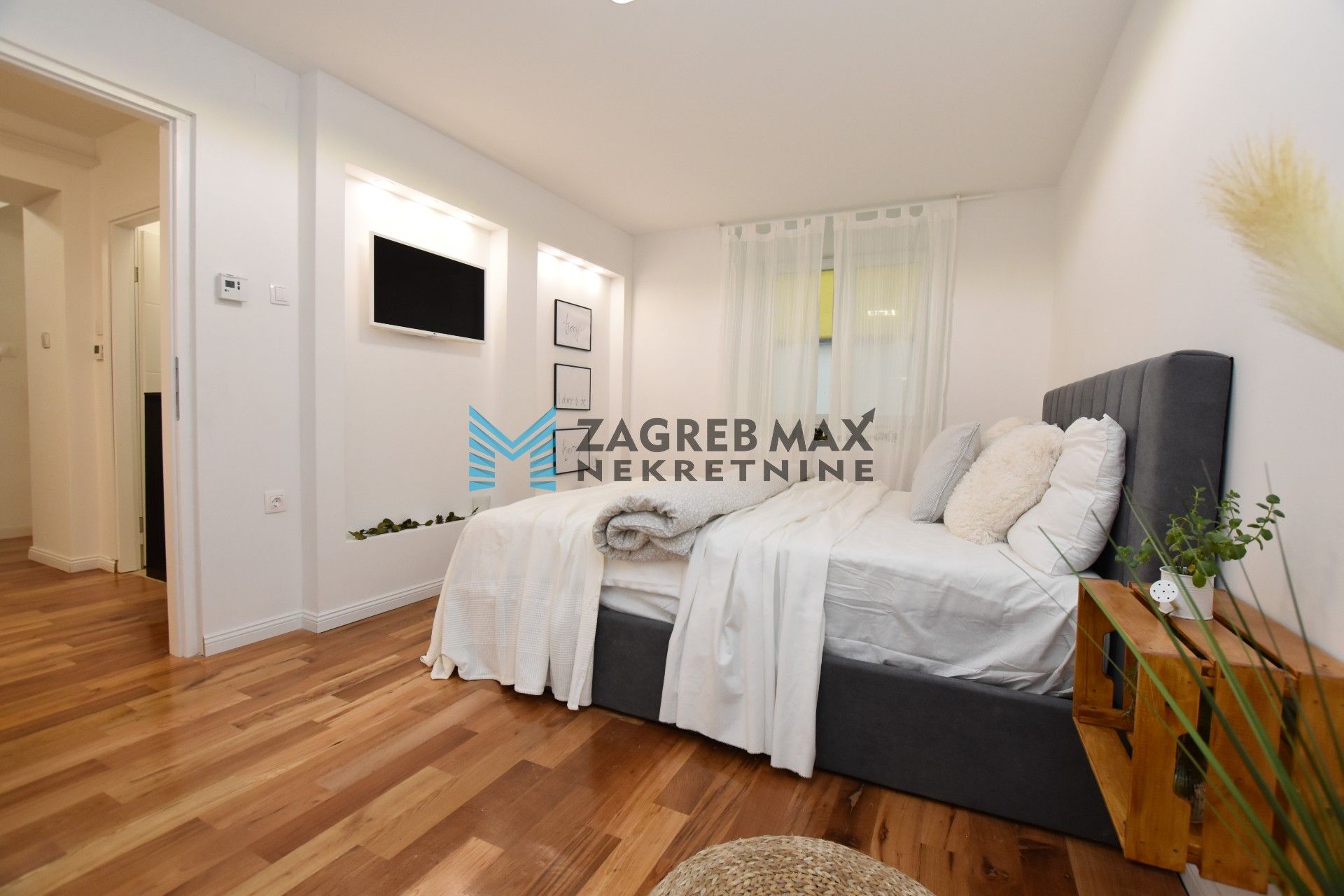 Zagreb - DONJI GRAD Moderan 1soban stan od 35 m2