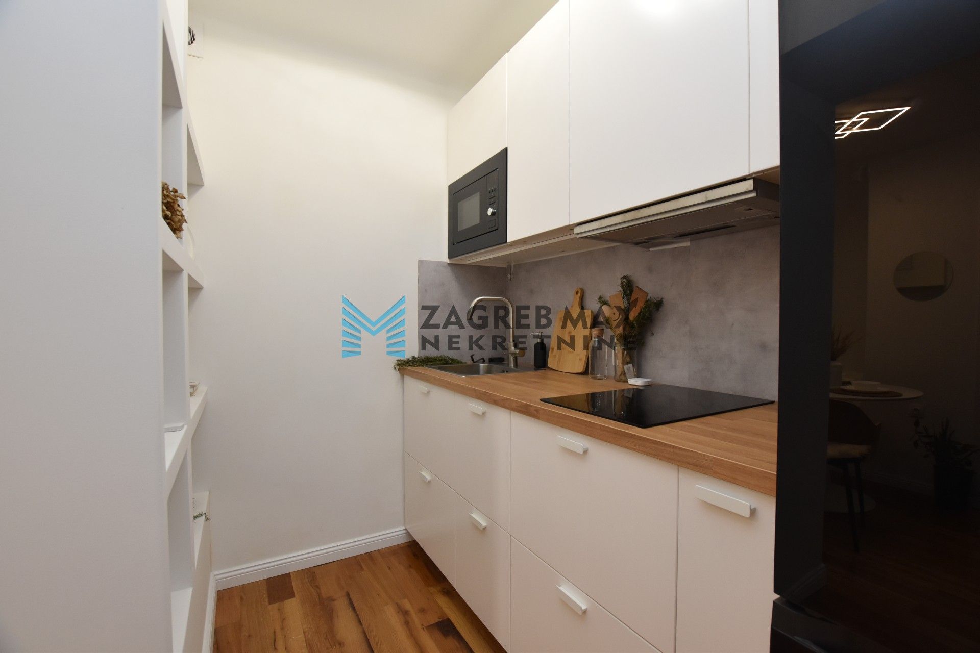 Zagreb - DONJI GRAD Moderan 1soban stan od 35 m2