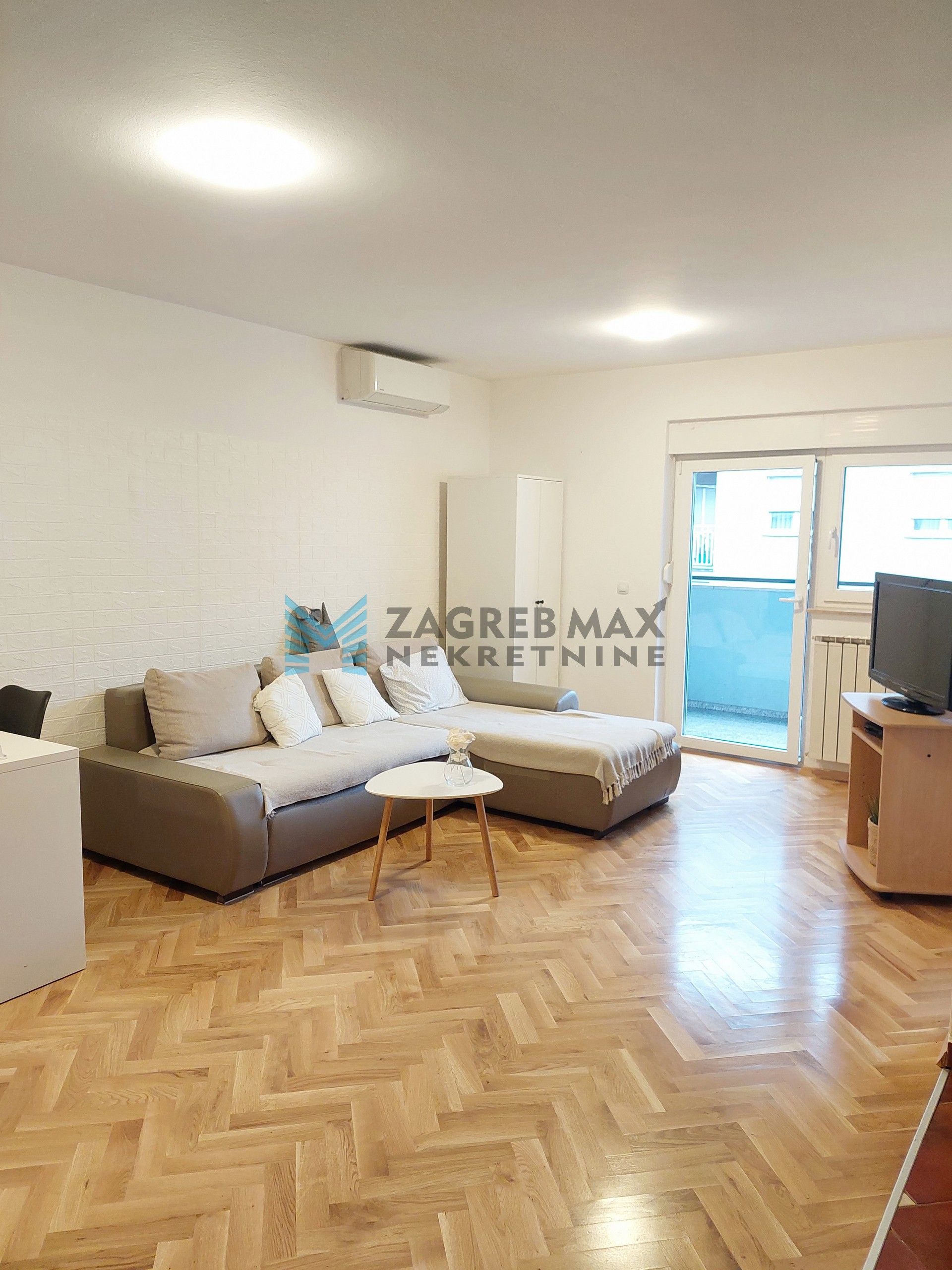 Zagreb - TREŠNJEVKA - kvalitetni 2-sobni stan, parking, balkon, odmah useljiv