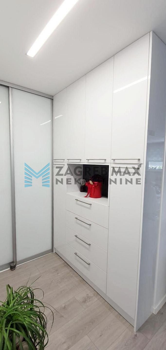 Zagreb - PREČKO - moderan 2-sobni stan, adaptiran, blizina hotela Antunović
