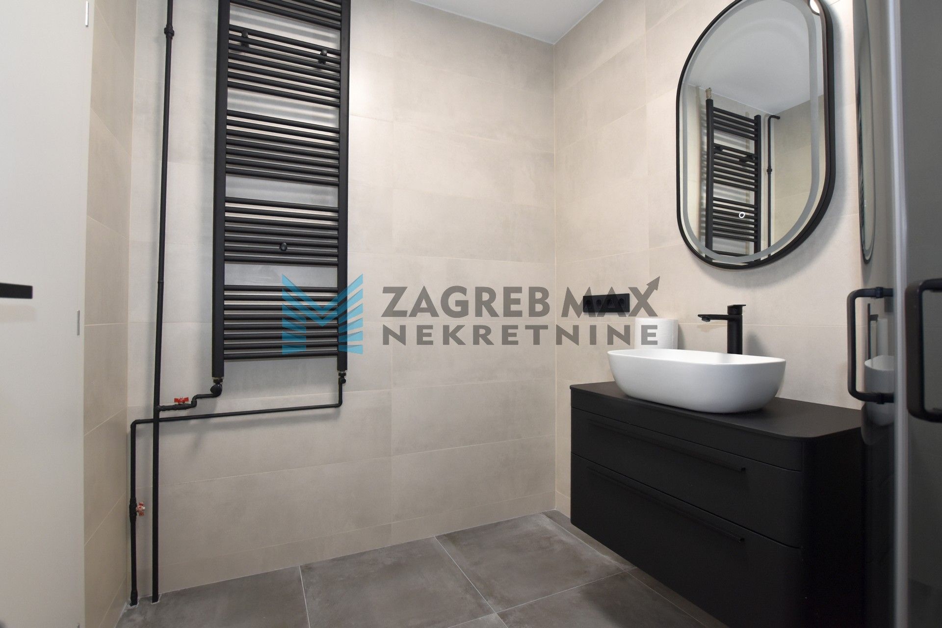 Zagreb - BOLNIČKA CESTA - 4 sobni, novo adaptiran, odmah useljiv, BEZ PROVIZIJE