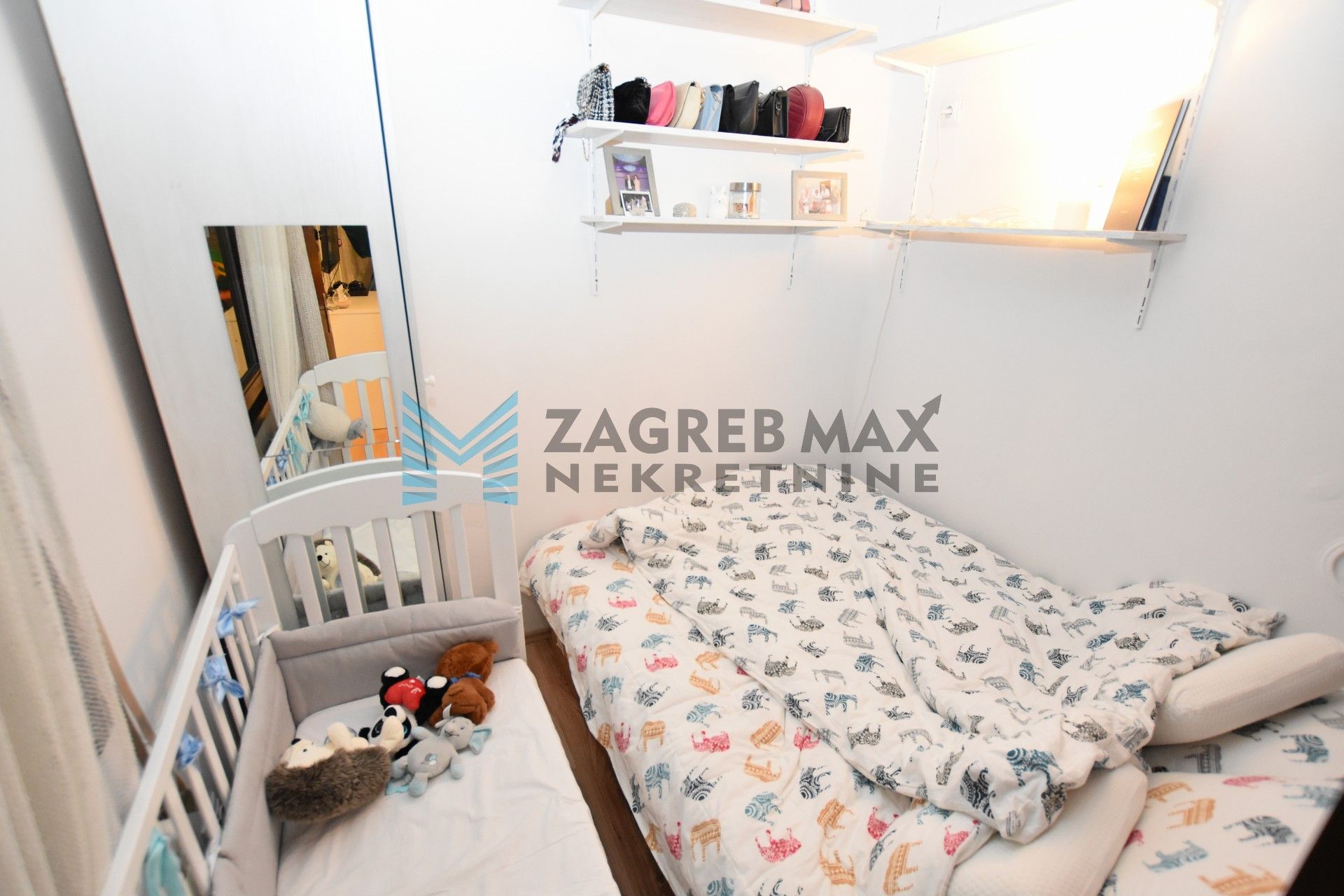 Zagreb - VRBANI – komforan, 2-sobni stan, blizina Jaruna