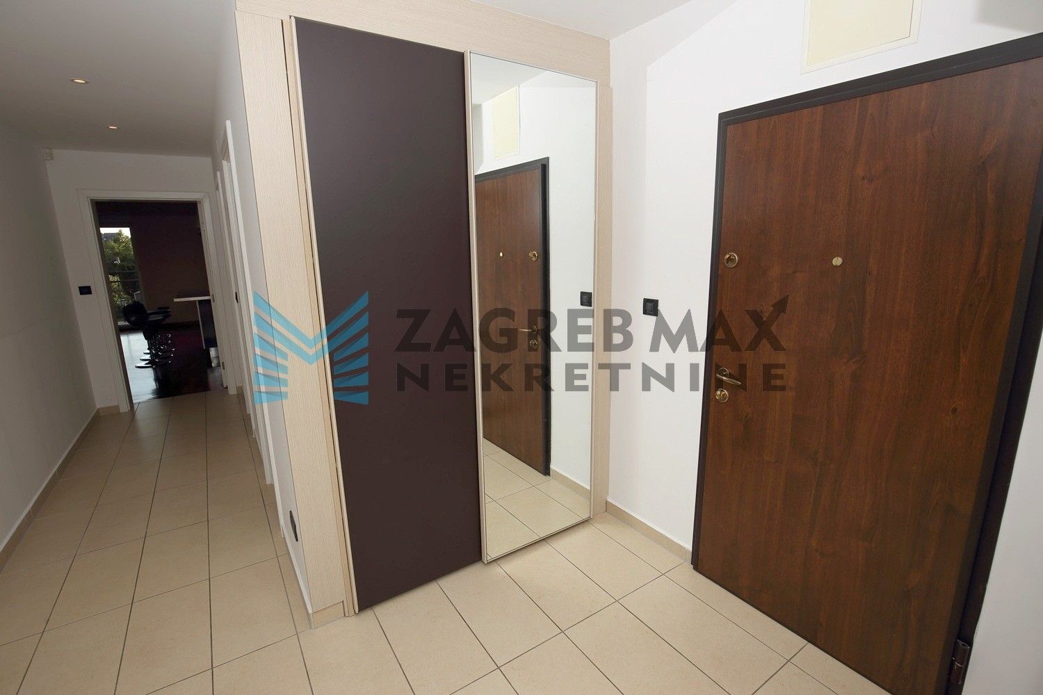 Zagreb - GORNJI BUKOVAC - moderan, 4-sob. stan, odmah useljiv, BEZ PROVIZIJE