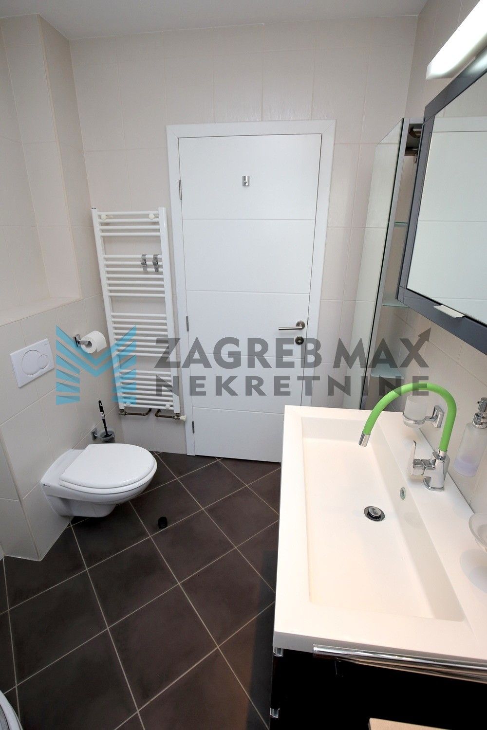 Zagreb - GORNJI BUKOVAC - moderan, 4-sob. stan, odmah useljiv, BEZ PROVIZIJE