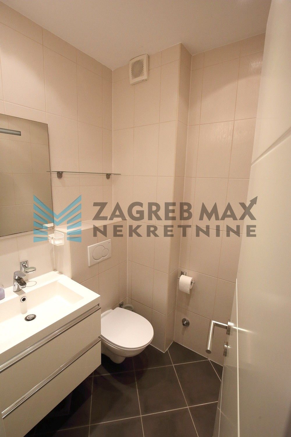 Zagreb - GORNJI BUKOVAC - moderan, 4-sob. stan, odmah useljiv, BEZ PROVIZIJE