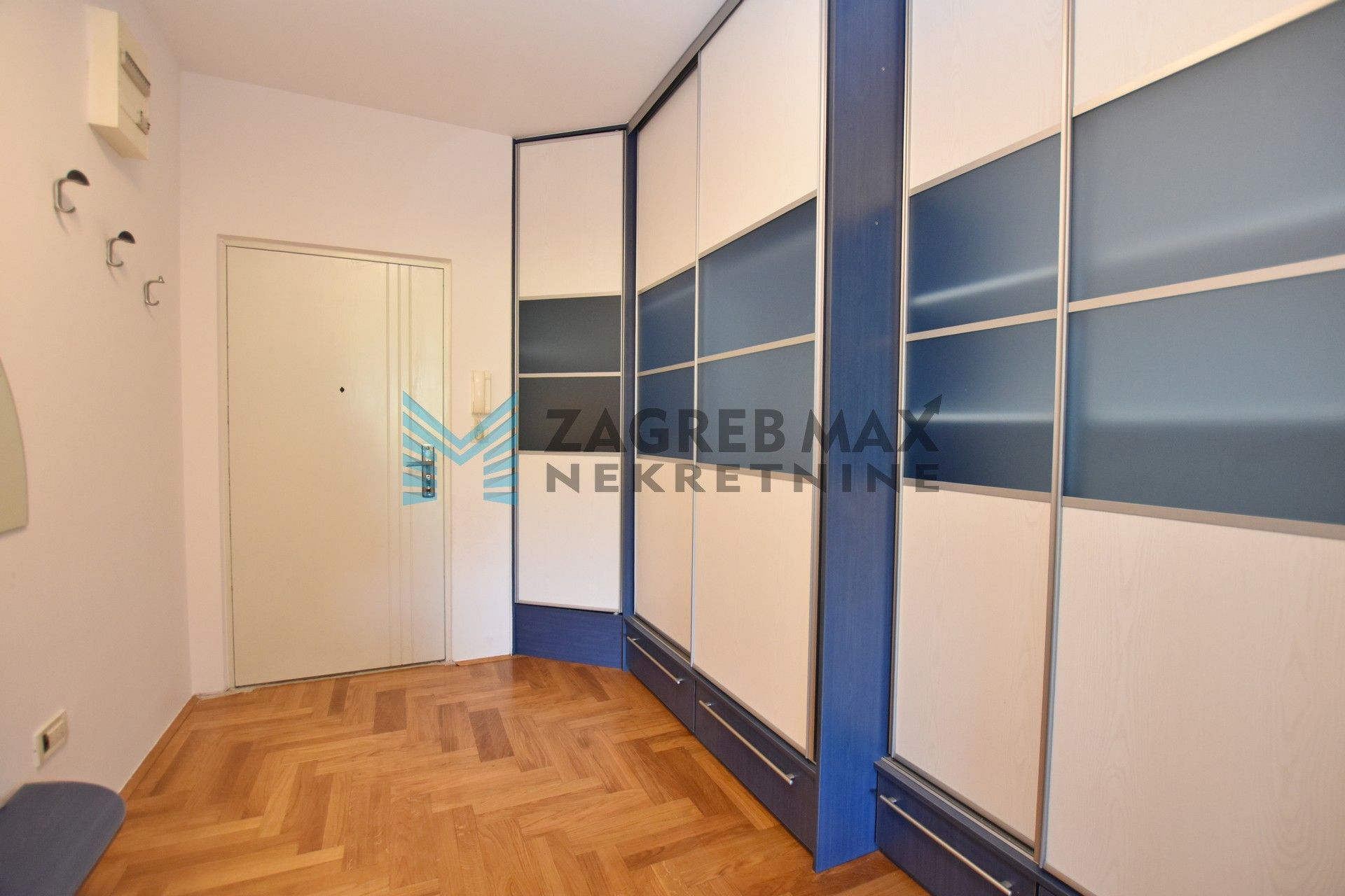 Zagreb - BUKOVAC - odličan 3-sobni, s pogledom, odmah useljiv, bez provizije