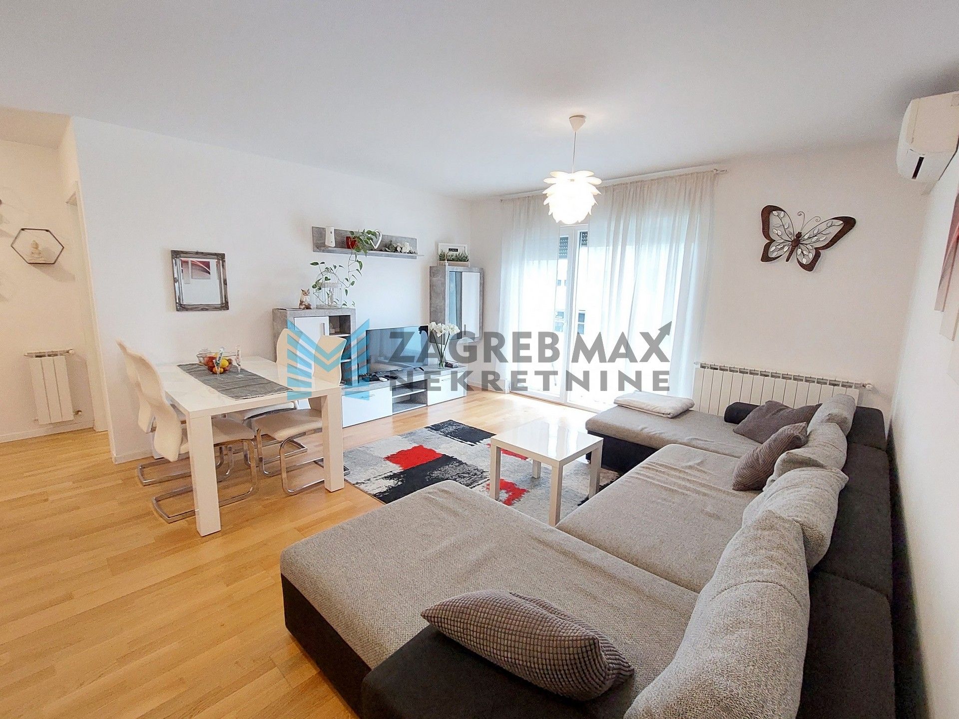 Zagreb - ZAPRUĐE - prostran 2-sobni, odmah useljiv, blizina Bundeka