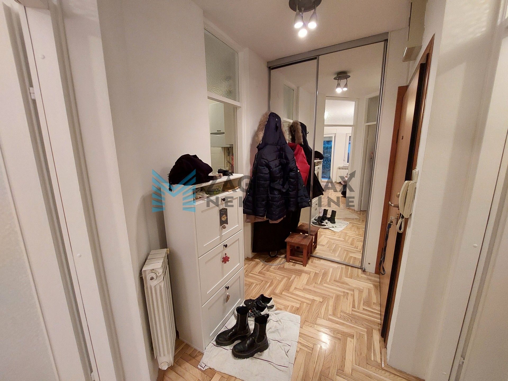 Zagreb - VOLOVČICA - Turopoljska - 2-sobni, uređen, vrt