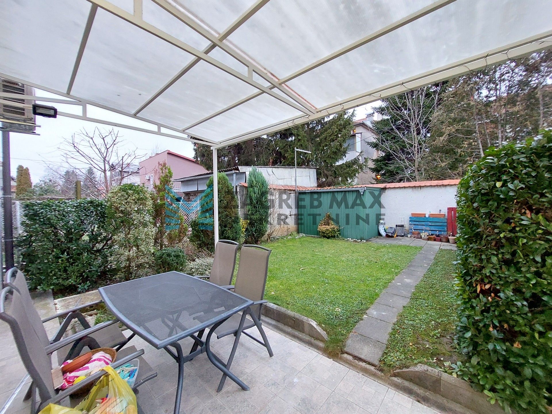 Zagreb - VOLOVČICA - Turopoljska - 2-sobni, uređen, vrt