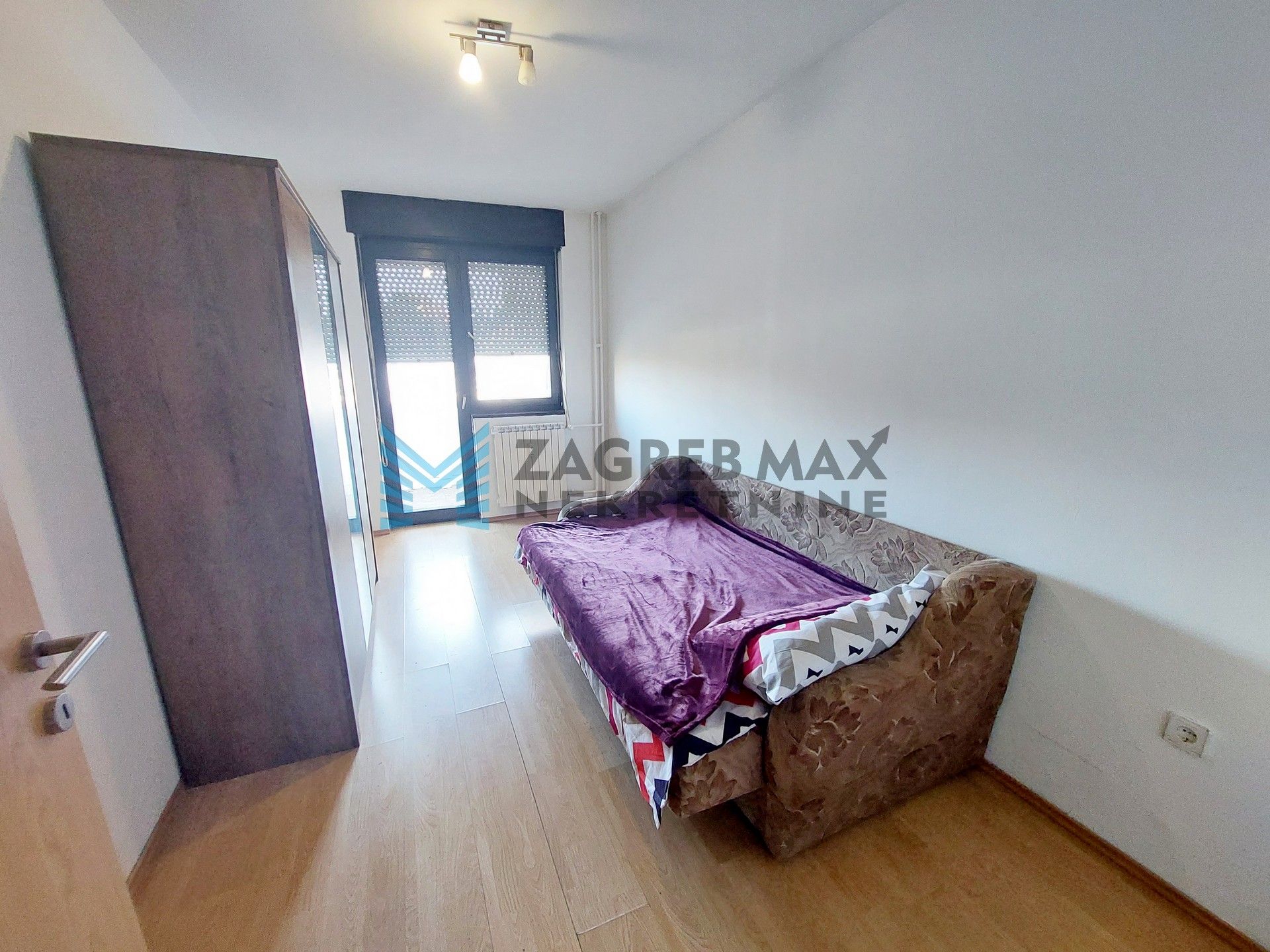 Zagreb - ŠPANSKO - S.Batušića - prostran, 3-sobni, lođa