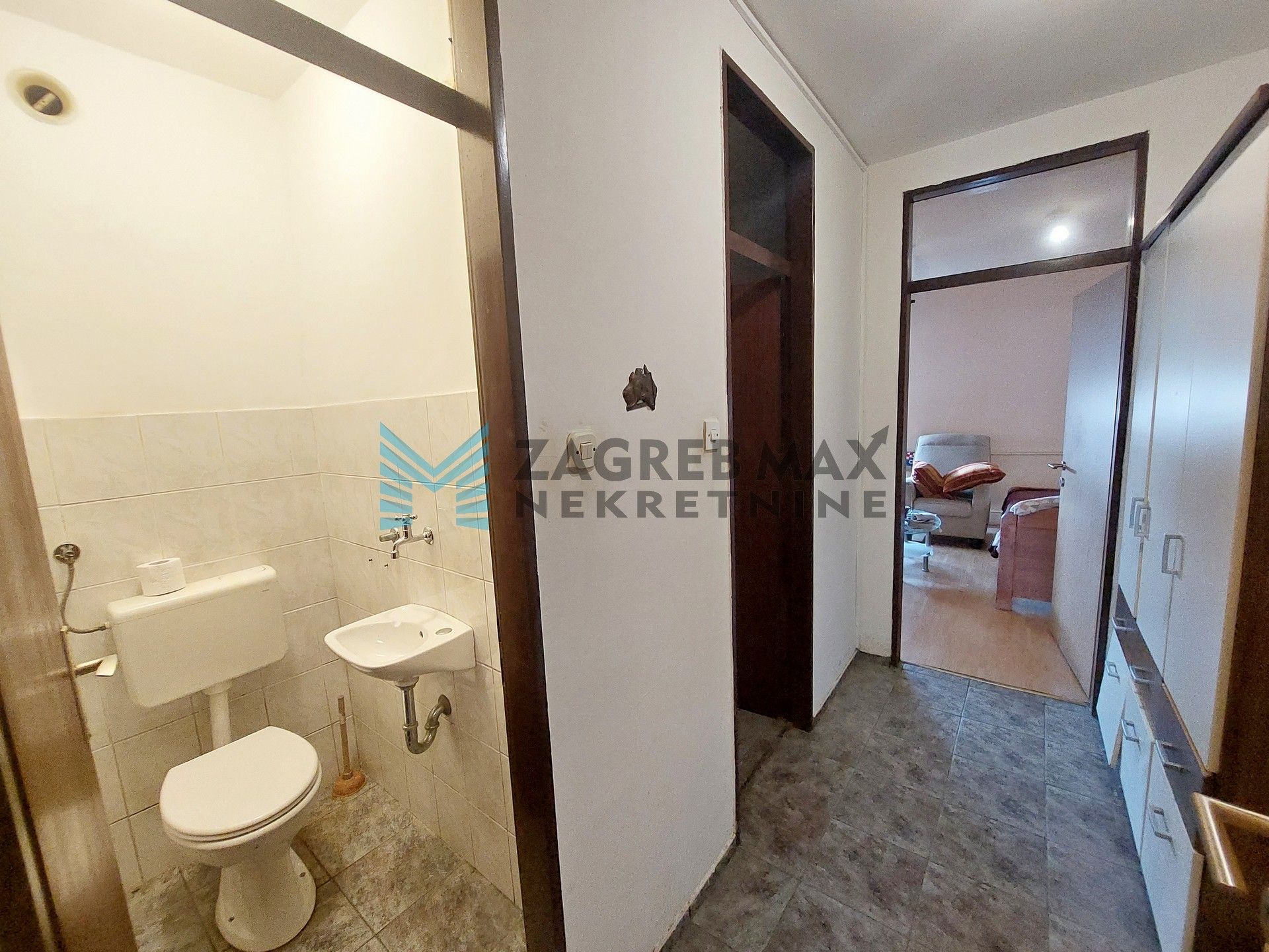 Zagreb - ŠPANSKO - S.Batušića - prostran, 3-sobni, lođa