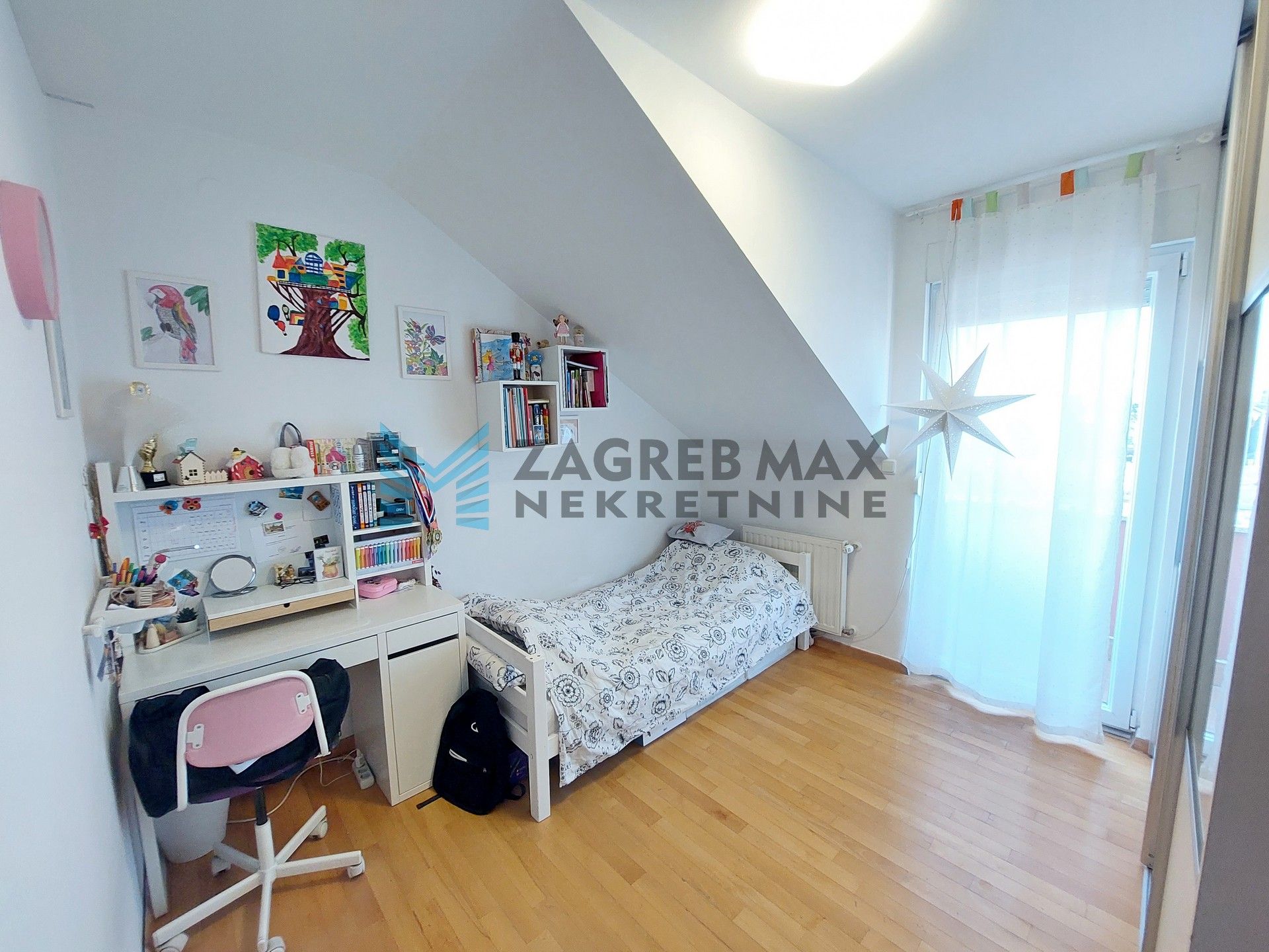 Zagreb - ZAPREŠIĆ - Tržna - prostran, 3-sobni, parking, 2 balkona