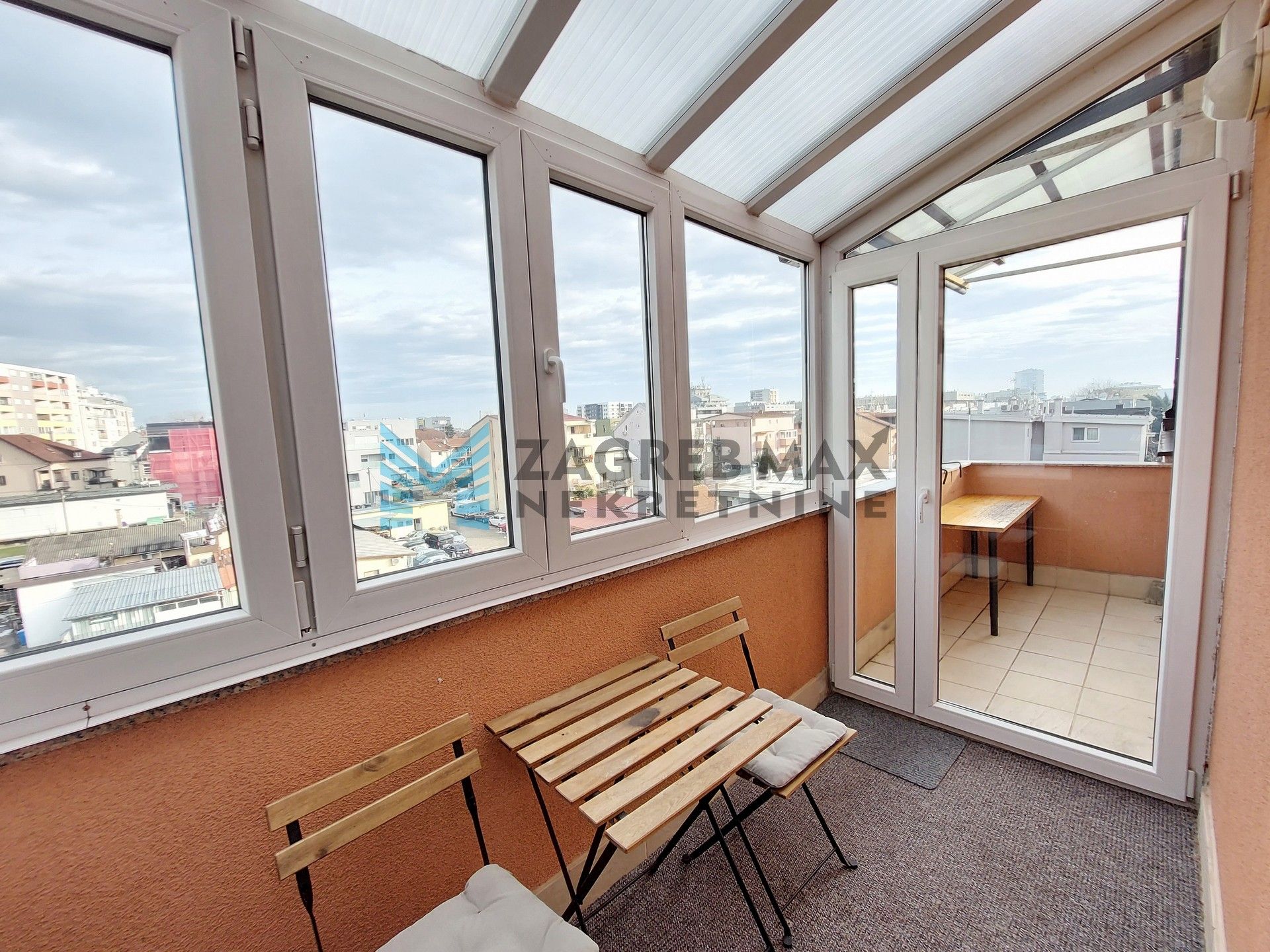 Zagreb - TREŠNJEVKA - Stubička - 2-sobni, funkcionalan, parking, odmah useljiv