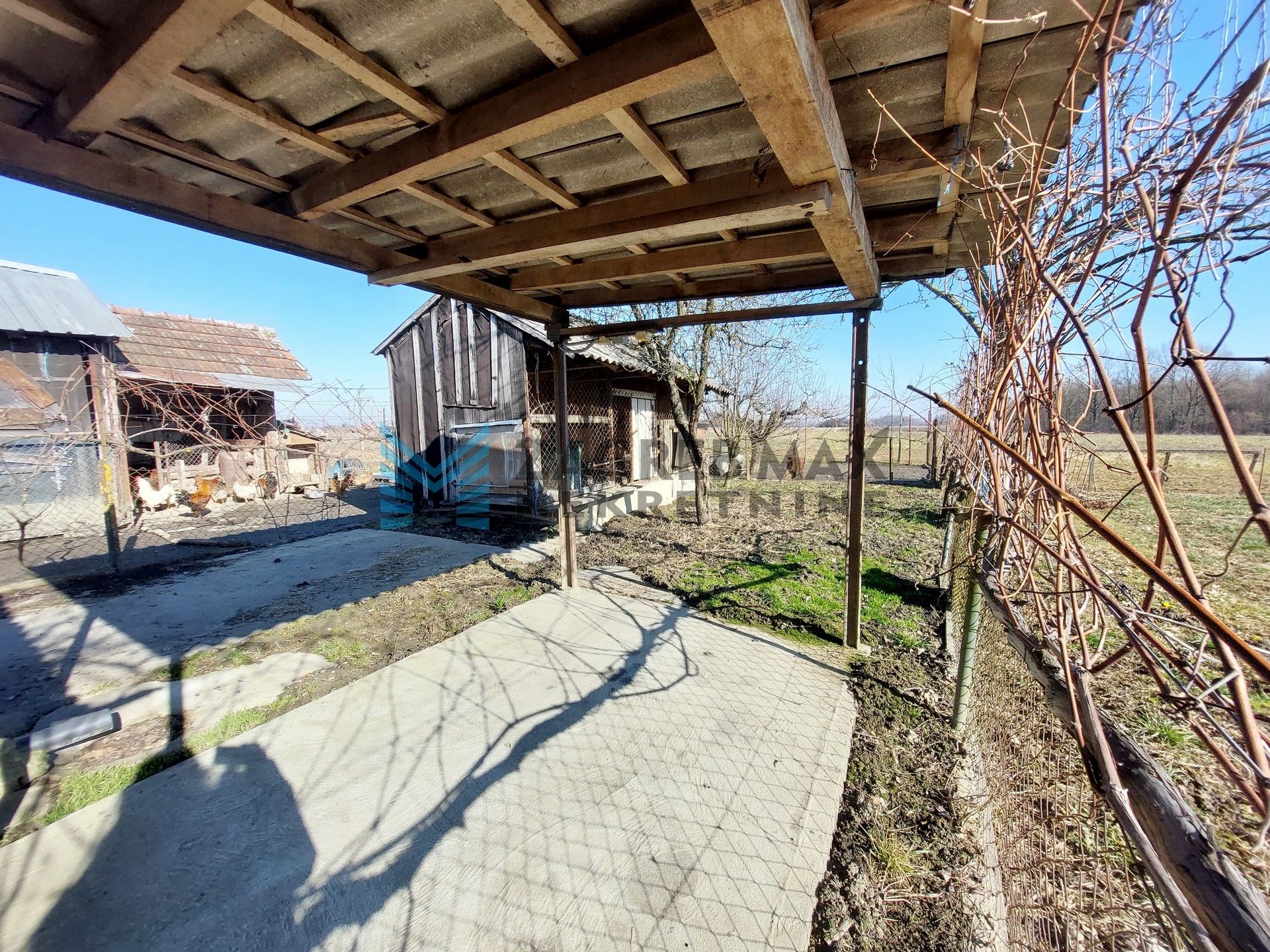 Zagreb - GAREŠNIČKI BRESTOVAC - kuća, gospodarski objekt, dvorište, 1029m2