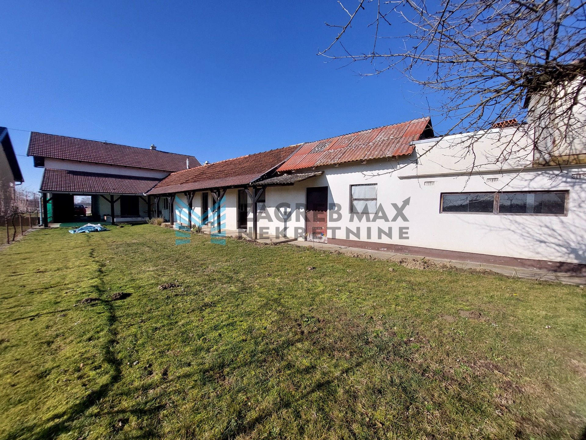 Zagreb - GAREŠNIČKI BRESTOVAC - kuća, gospodarski objekt, dvorište, 1029m2