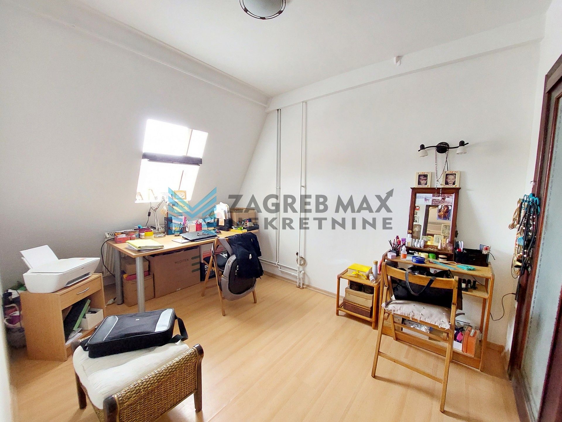 Zagreb - MALEŠNICA - Malešnica - 4-sobni, prostran, održavan, dvoetažni