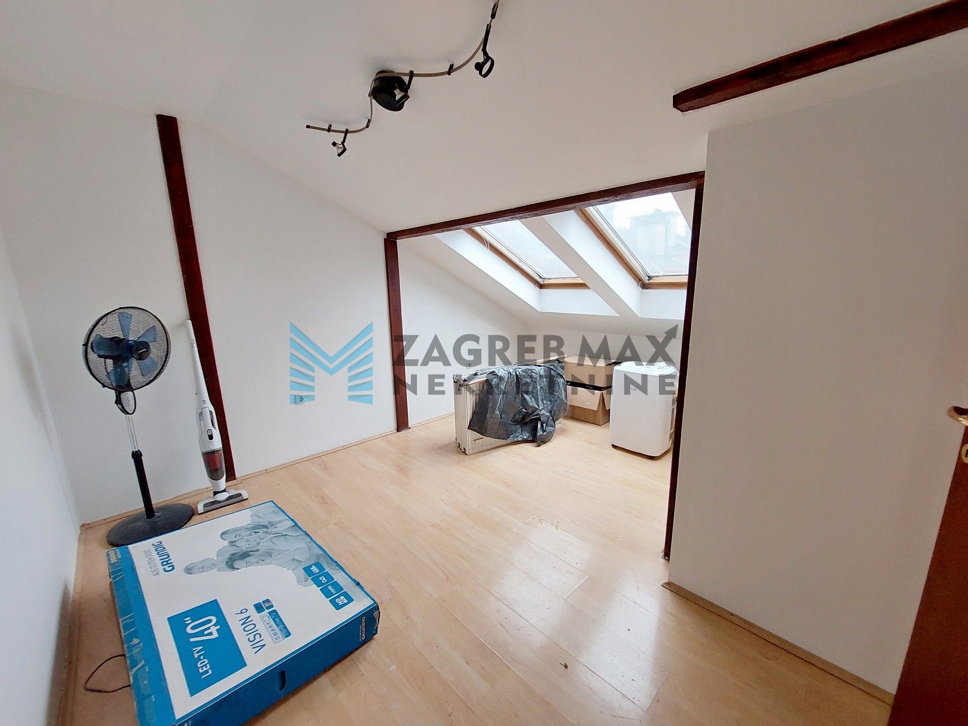 Zagreb - MALEŠNICA - Malešnica - 4-sobni, prostran, održavan, dvoetažni