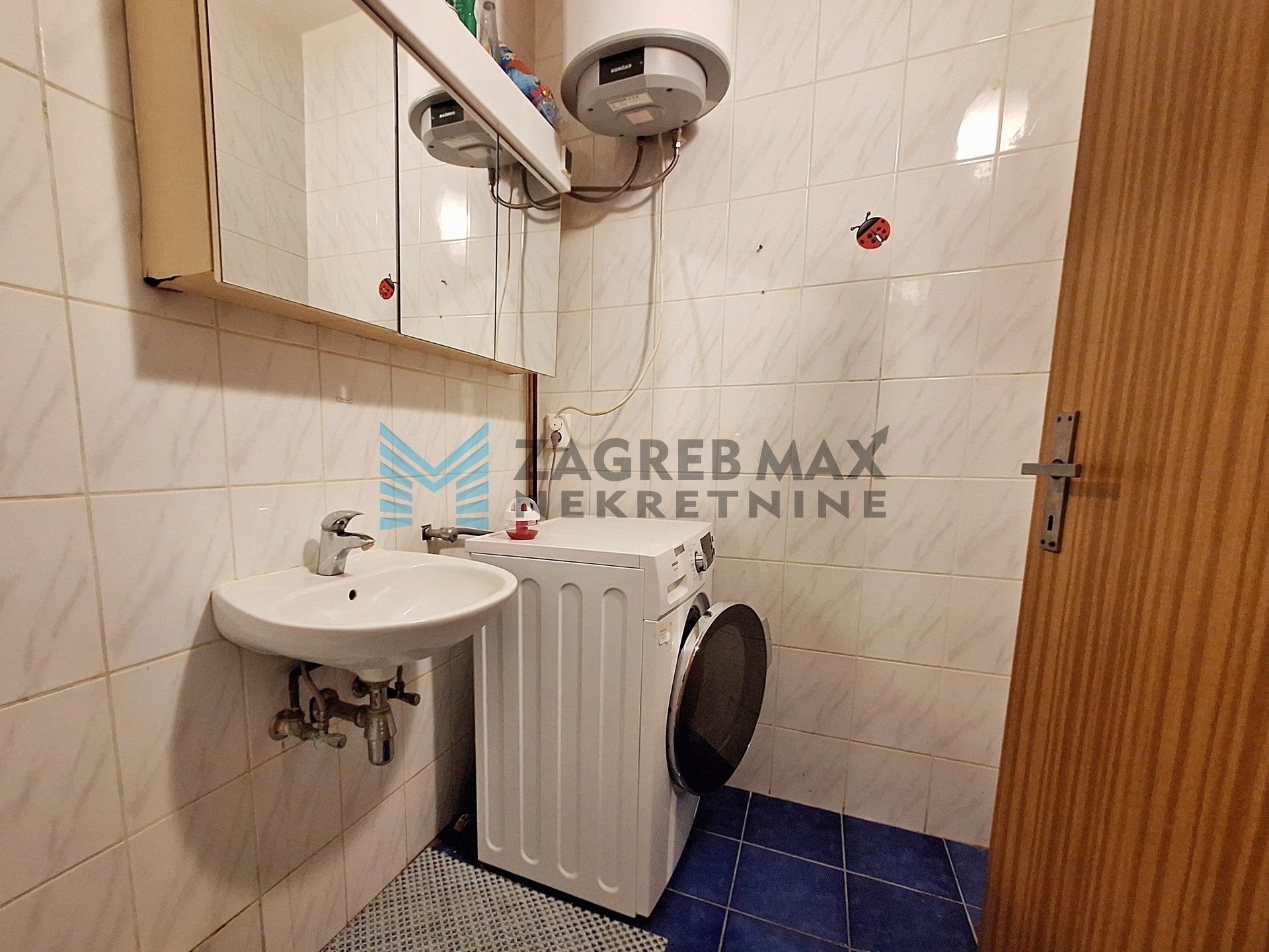 Zagreb - TREŠNJEVKA - 2-soban, odmah useljiv, niske režije, blizina Remize