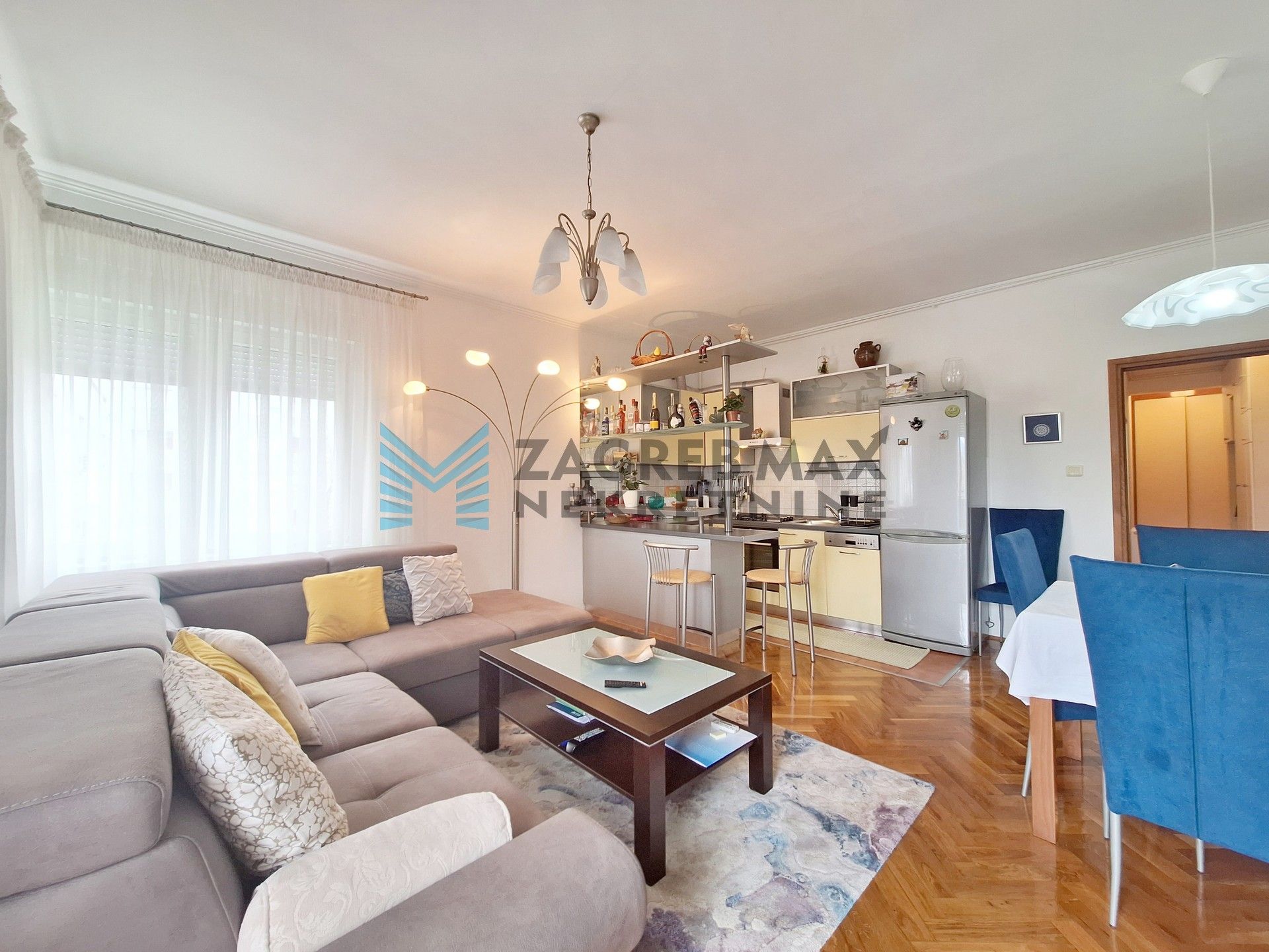 Zagreb - ORANICE - Dinarski put - 2-sobni, parkirno mjesto