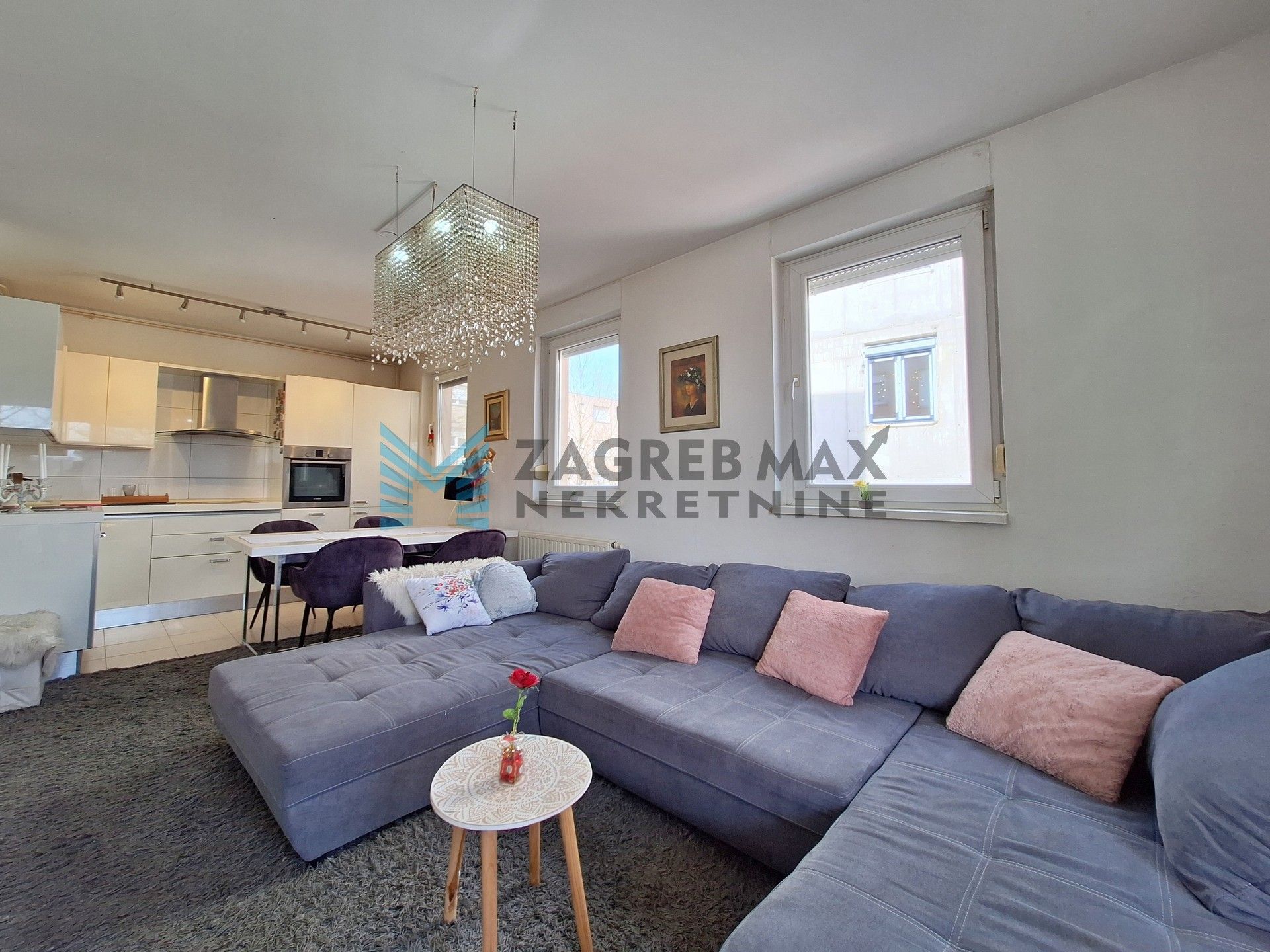 Zagreb - LANIŠTE - Karlovačka - 4-soban, balkon, parking, blizina Arena centra