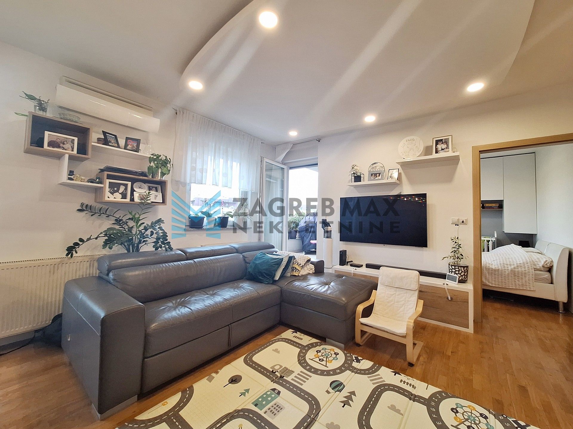 Zagreb - STENJEVEC - Stenjevečka - odličan 3-sobni stan + garaža