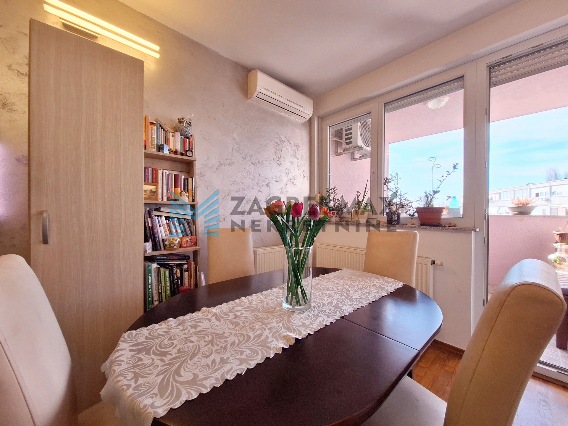 Zagreb - LANIŠTE - 2-soban, garaža, spremište, blizina Arene Zagreb