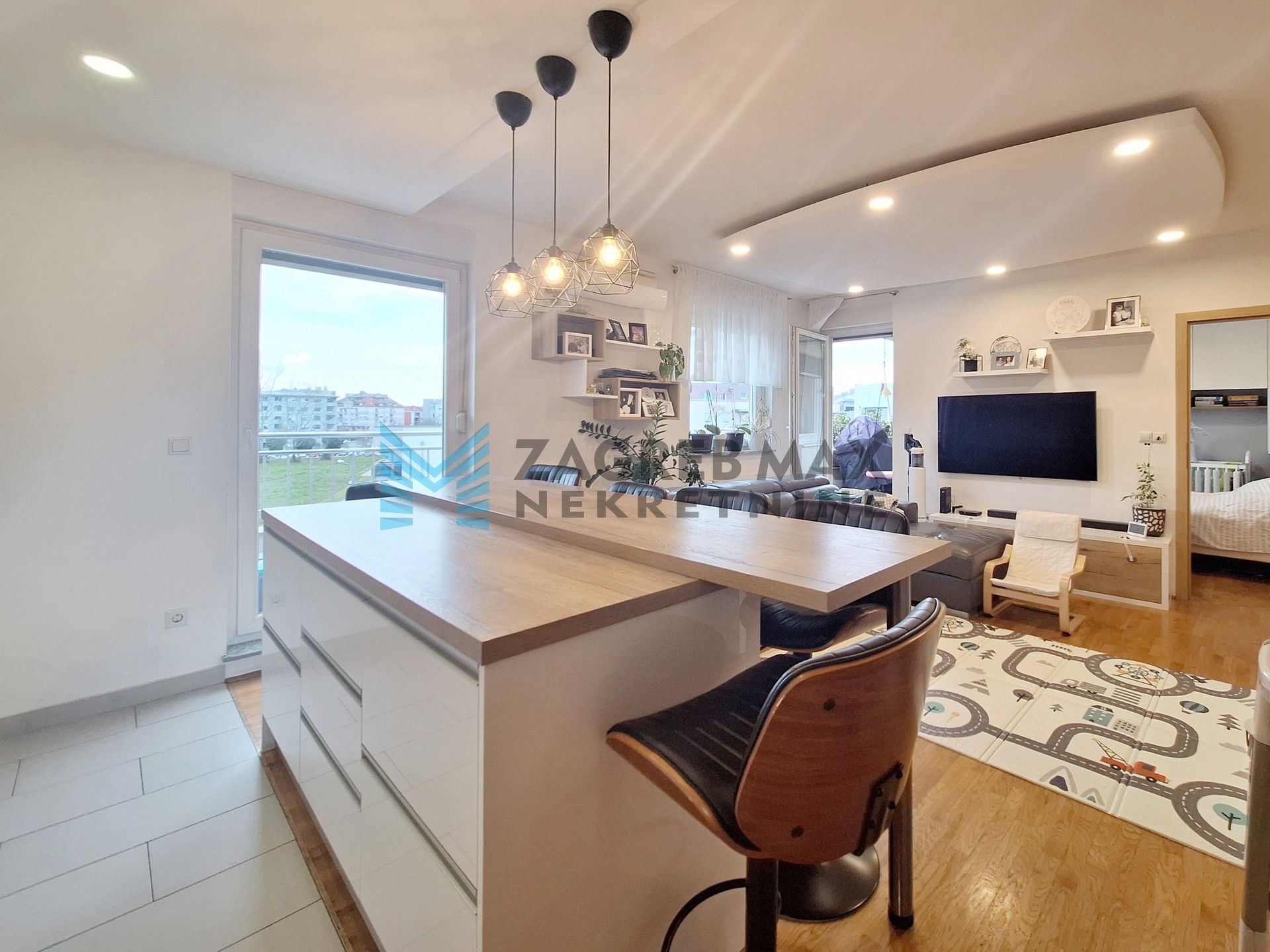 Zagreb - STENJEVEC - Stenjevečka - odličan 3-sobni stan + garaža